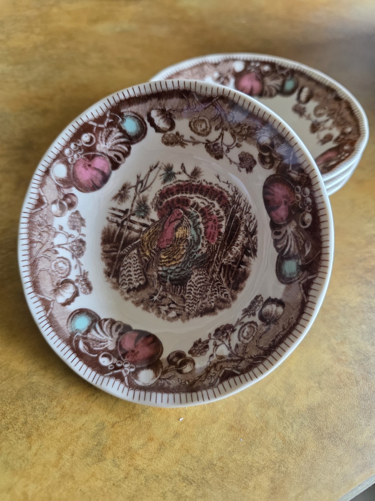 (4) Johnson Bros His Majesty 5 1/4″ Fruit Berry Bowls Turkey Design England