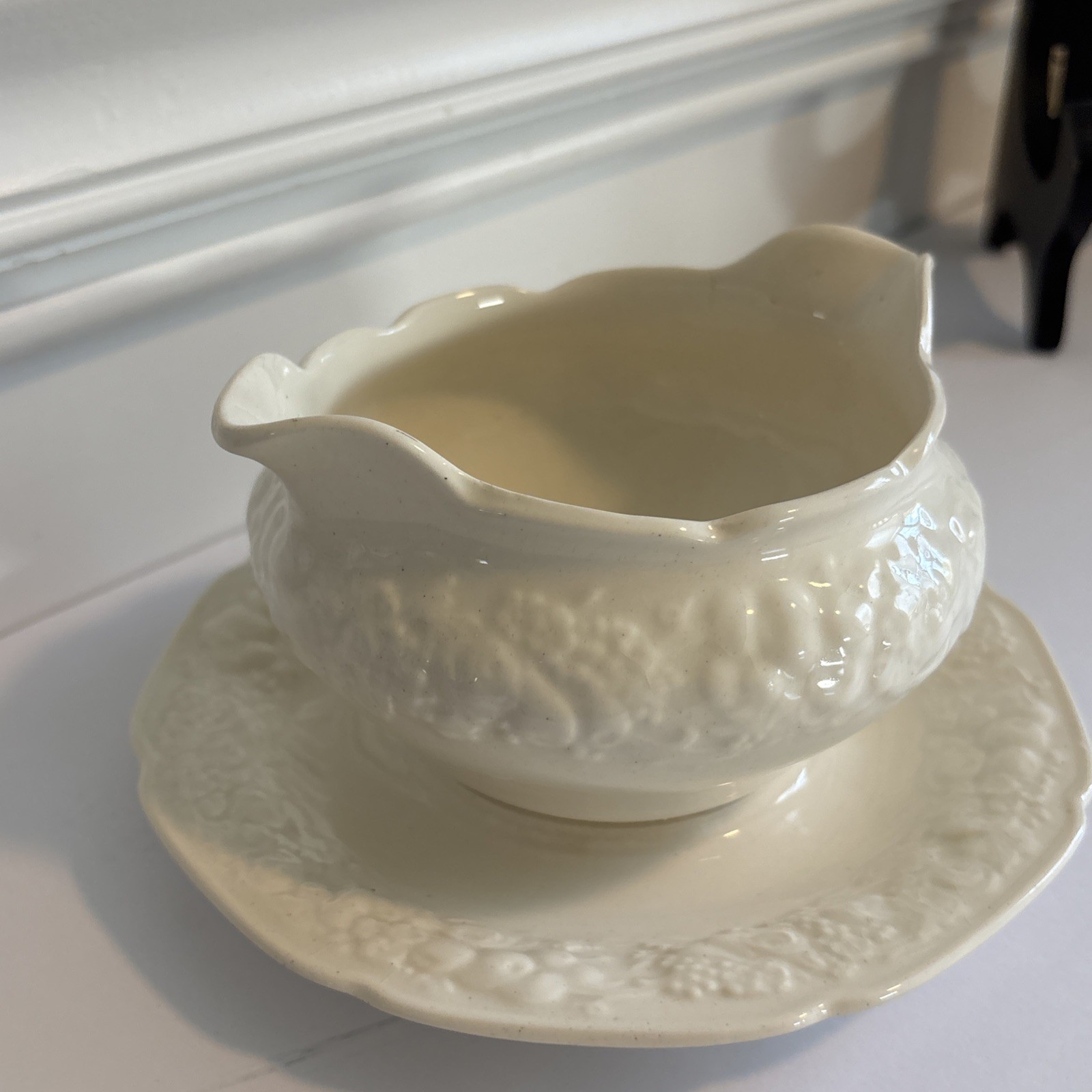 Crown Ducal Florentine Ivory Colored Gravy Boat with Attached Underplate