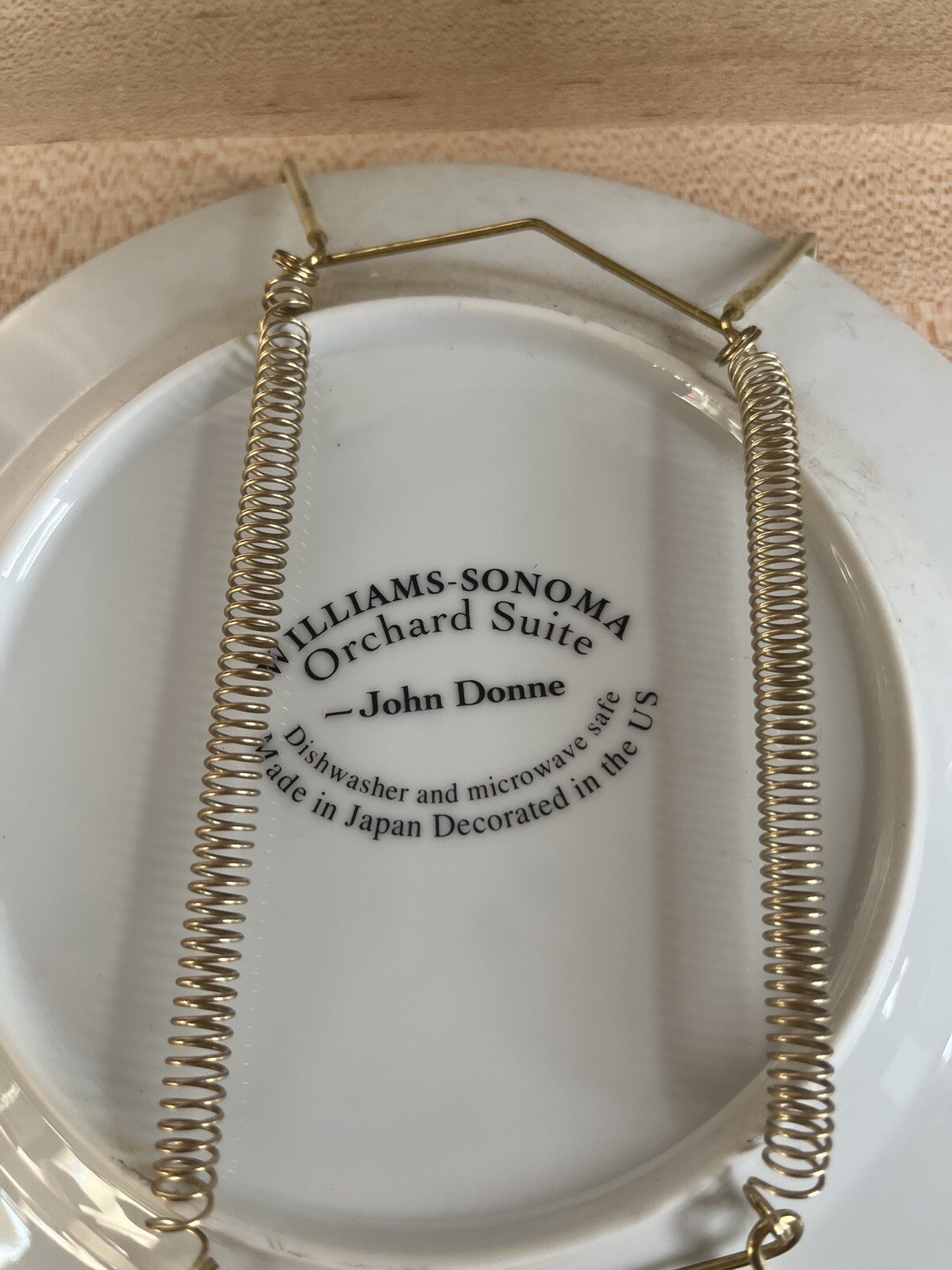 Williams-Sonoma Orchard Suite Cherries Japan 7 7/8″ Wall Hanging Plate.