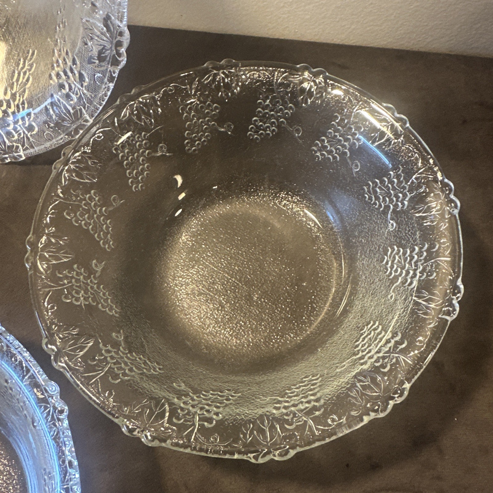 Vintage 1980’s KIG Embossed Grape Vine Glass Salad Bowl Set W/ 4 Serving Bowls