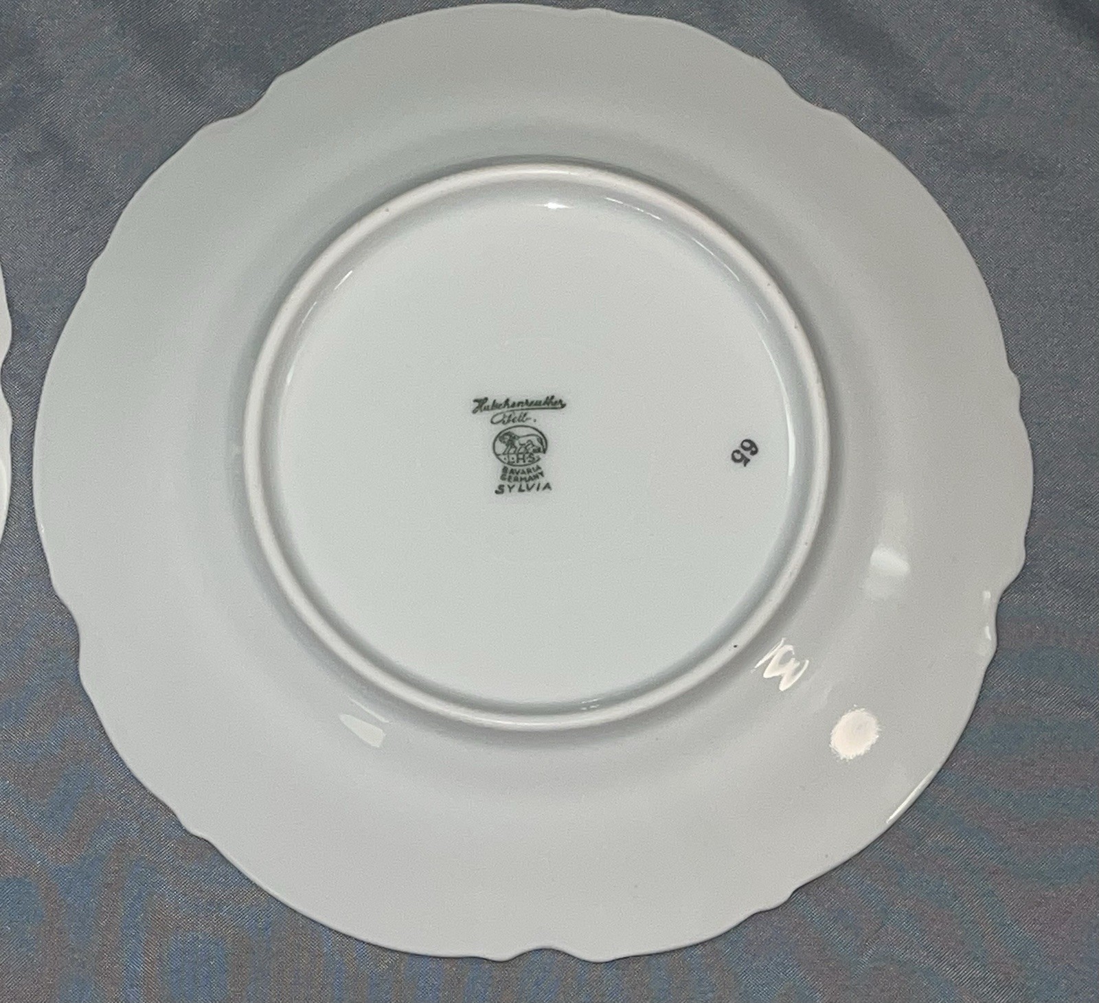 Set of 8 Hutschenreuther Sylvia Platinum Trim Bread Plates Bavaria 6.25 in.