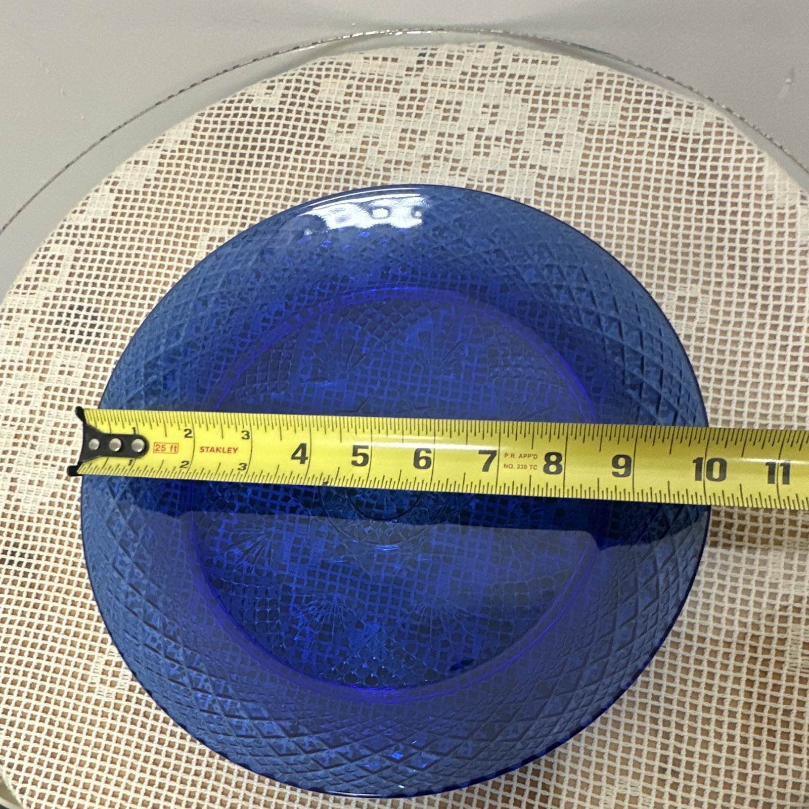 Unmarked Blue Glass Round Plate 10 in Diameter Decorative Serving Plate