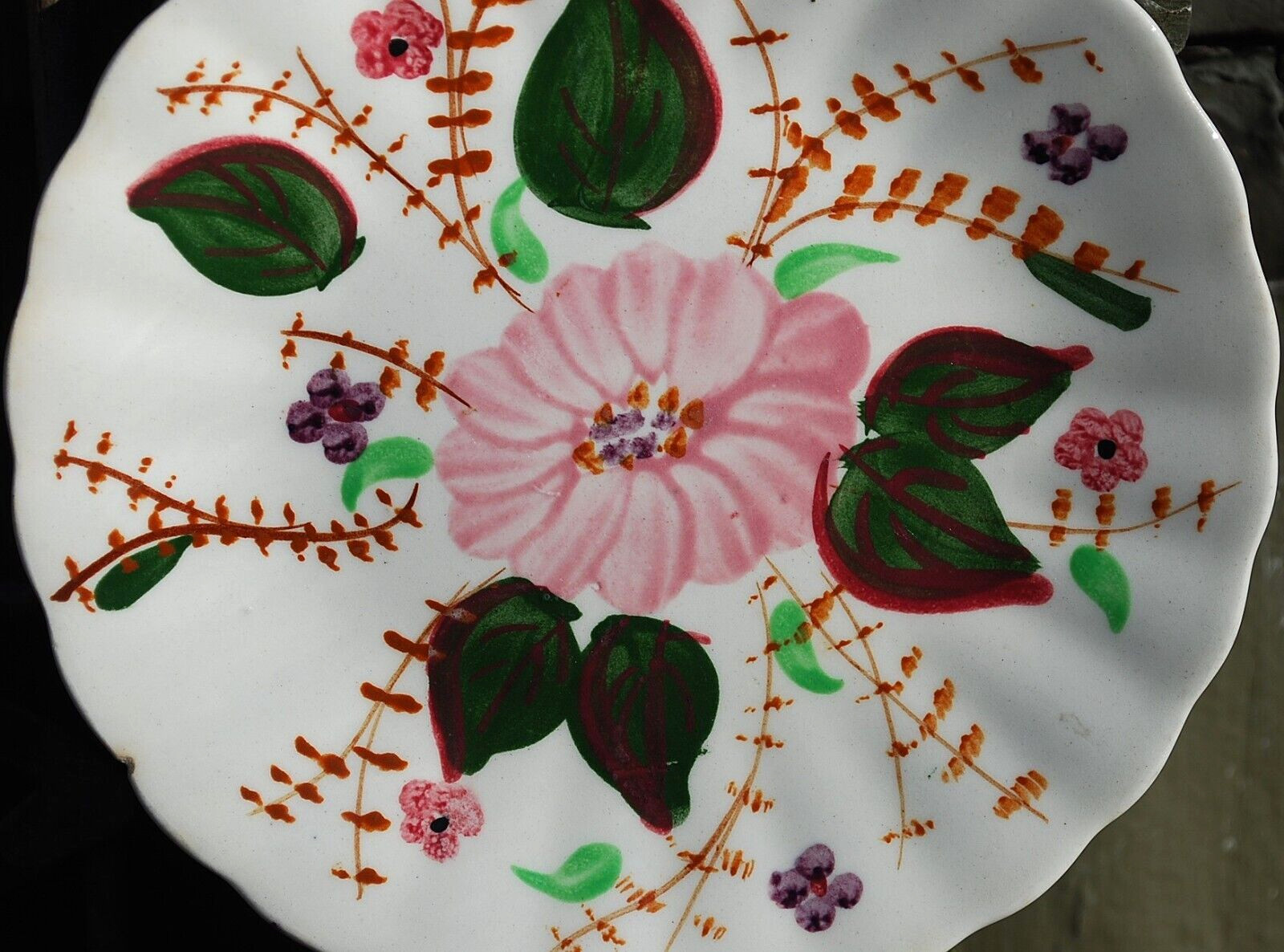 Antique Early Spongeware Plate Stick Spatter Ware HAND PAINTED FLORAL Swirl
