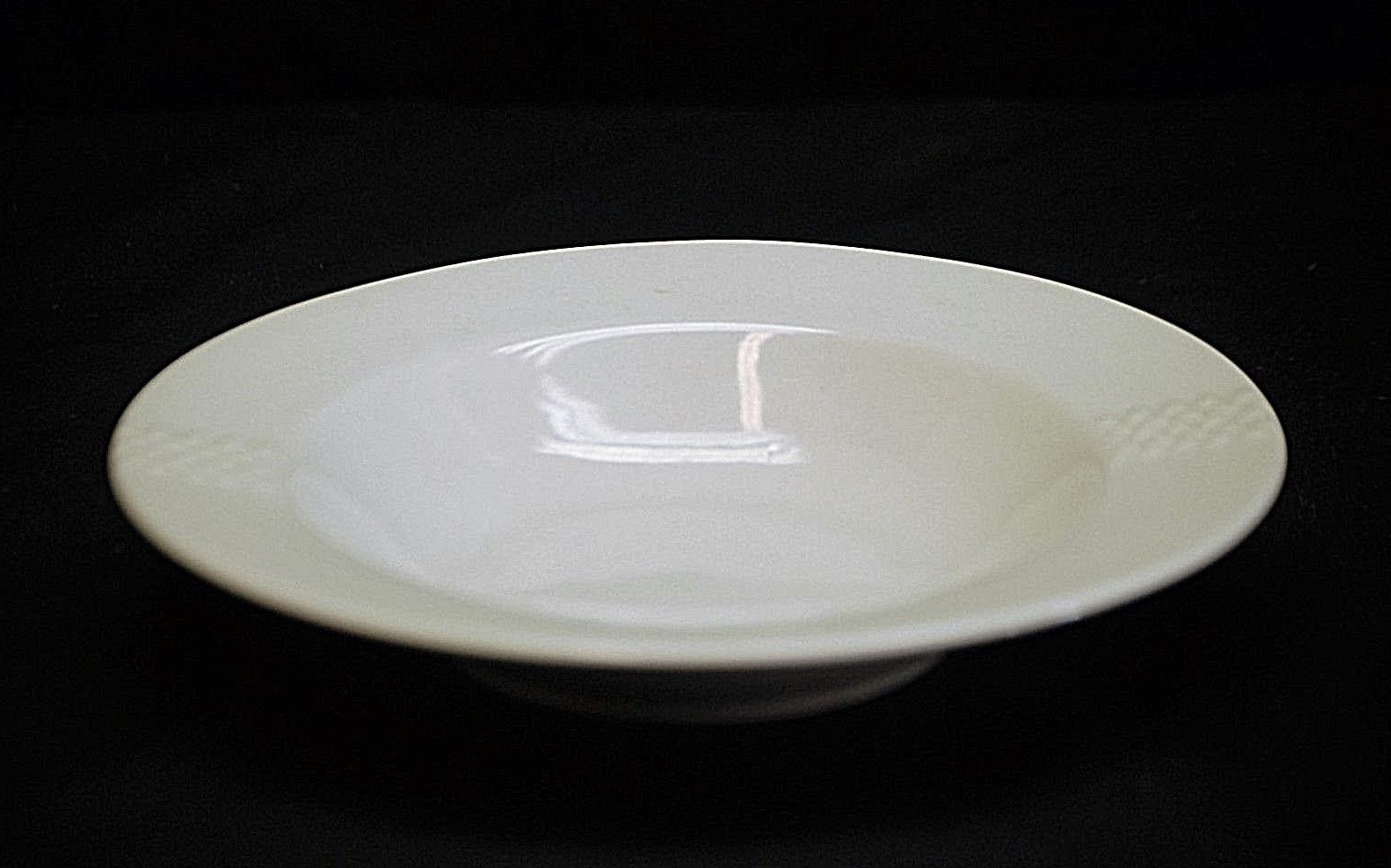 Classic Gourmet Basics by Mikasa Aft White Soup Cereal Bowl Basketweave Rimmed