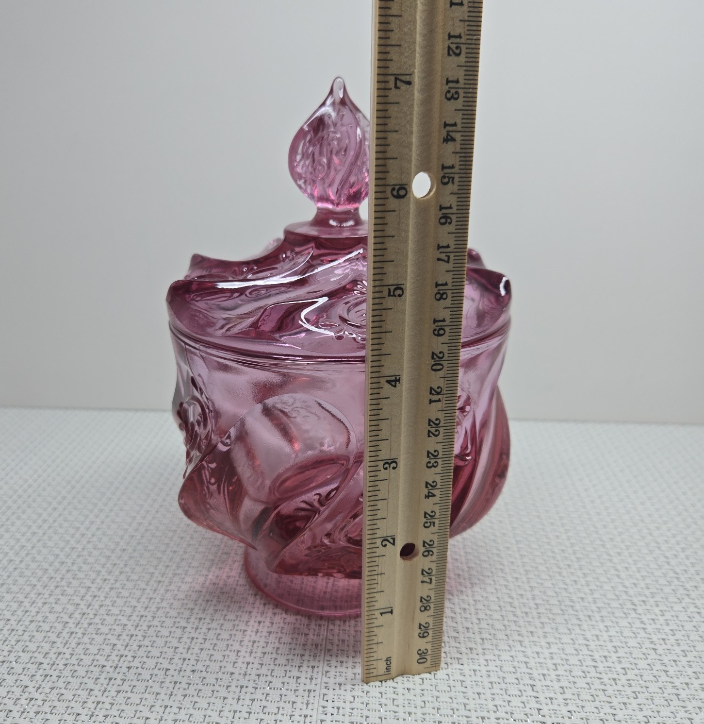 Vintage Fenton Pink Dusty Rose Paisley Swirl Candy Dish w/Lid & Sticker EUC 7.5″