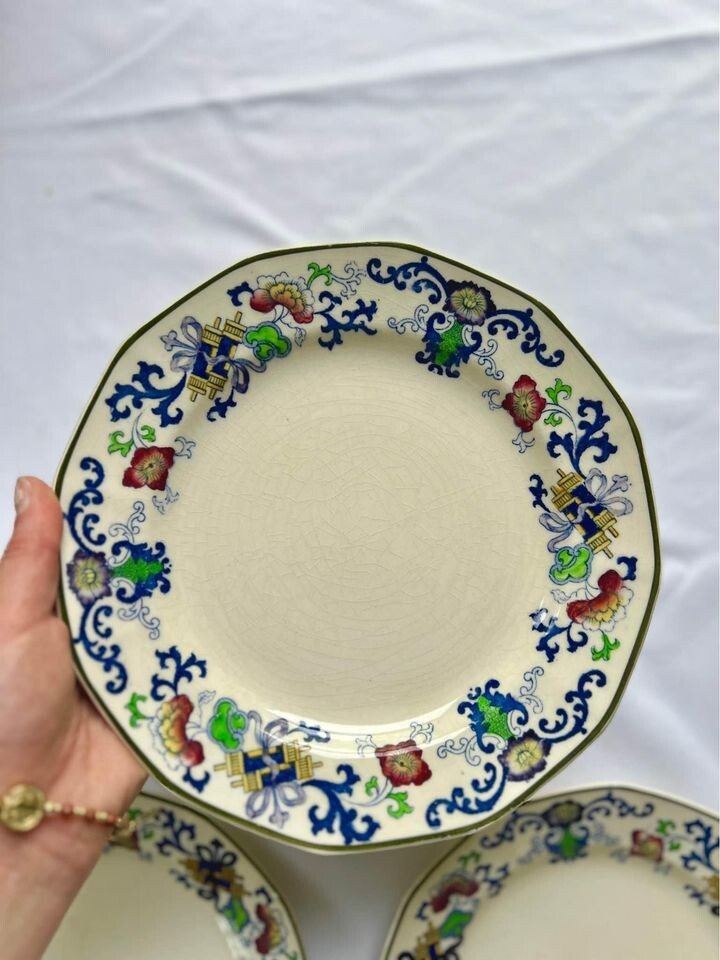 Royal Doulton Burslem – Nankin Dinner Plates, Set of 8, c. 1920