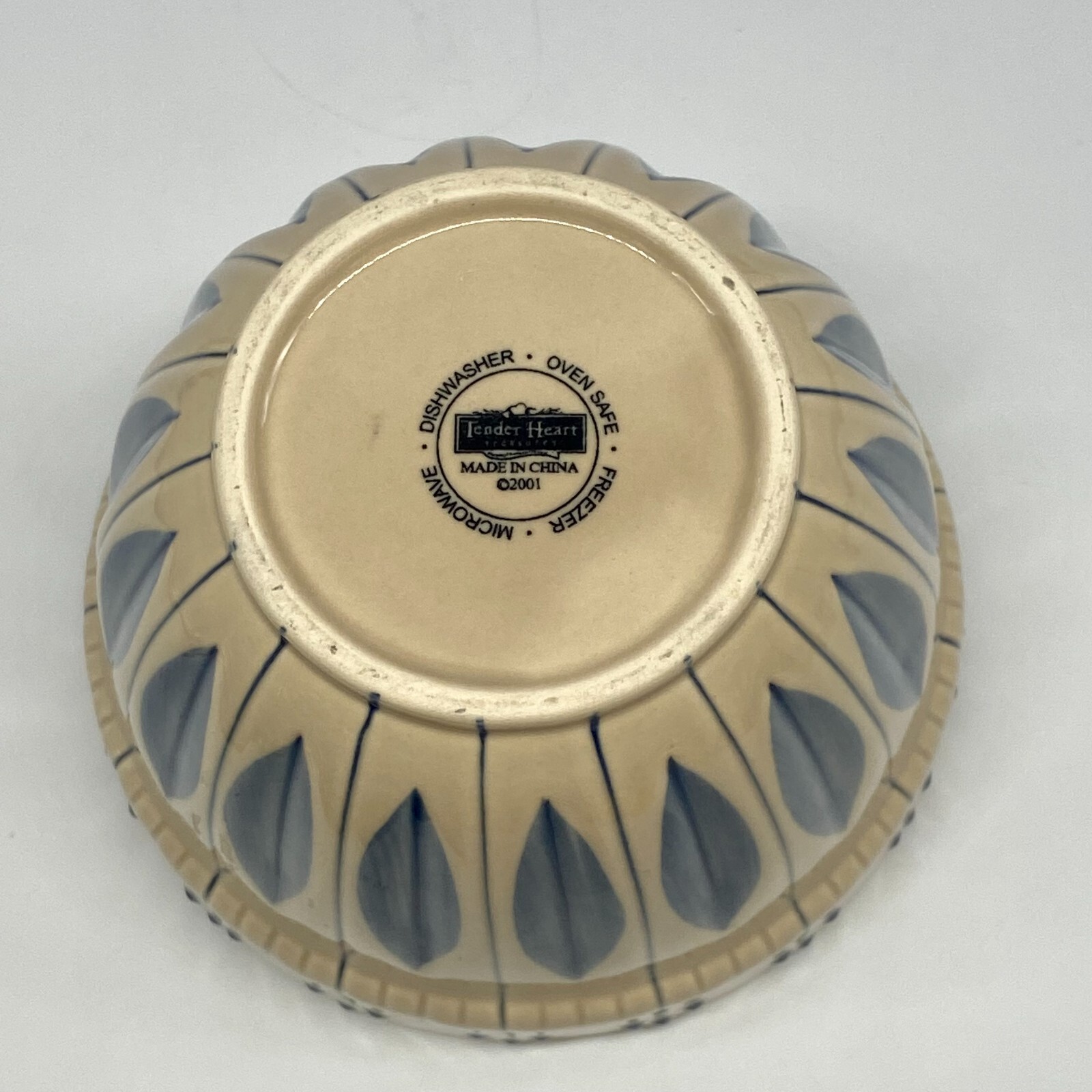 2001 Tender Heart Treasures Blue Tan Mixing Serving Bowl Floral Leaf Ceramic