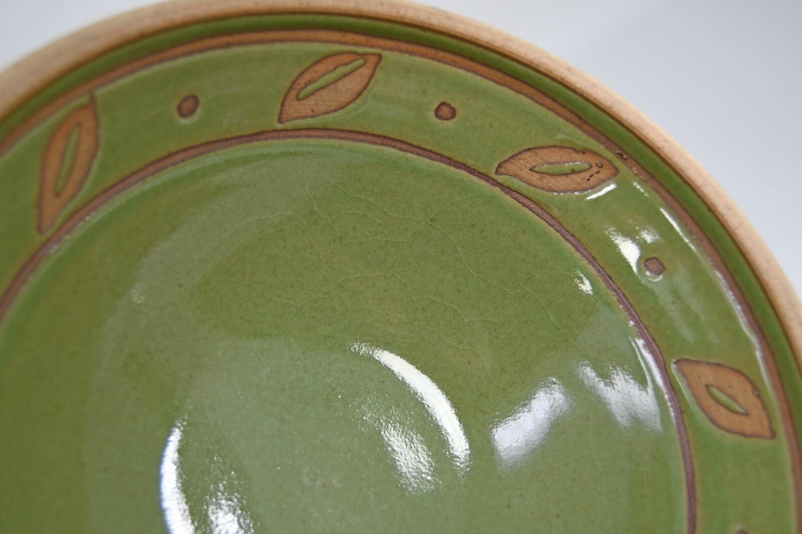 VTG Brieger Studio Art Pottery Serving Display Bowl Incised Leaf Green Natural