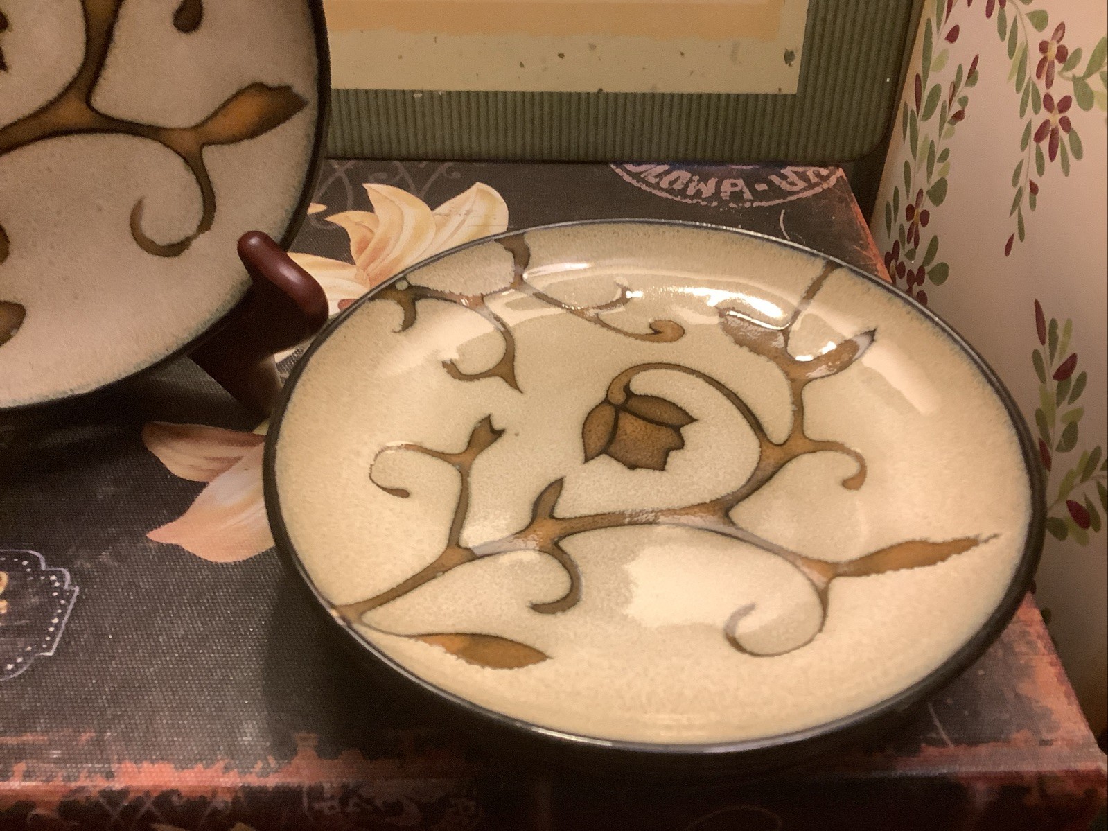 Mikasa~GOURMET BASICS/Gold Scroll~(4) 6” Dessert Plates~Stoneware~c 2011-2011~