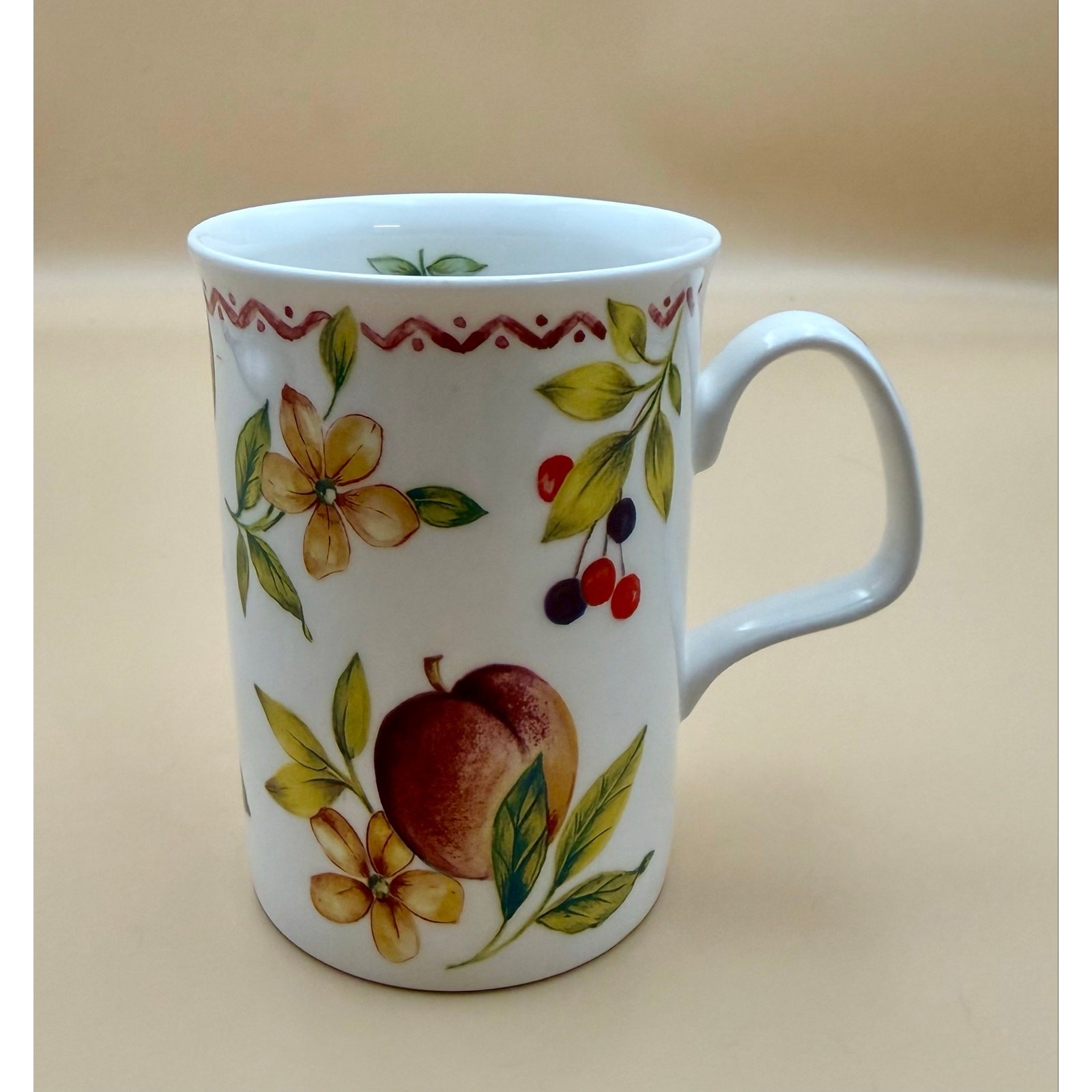 Roy Kirkham Autumn Fruits Fine Bone China Apple Berry Tea Coffee Cup