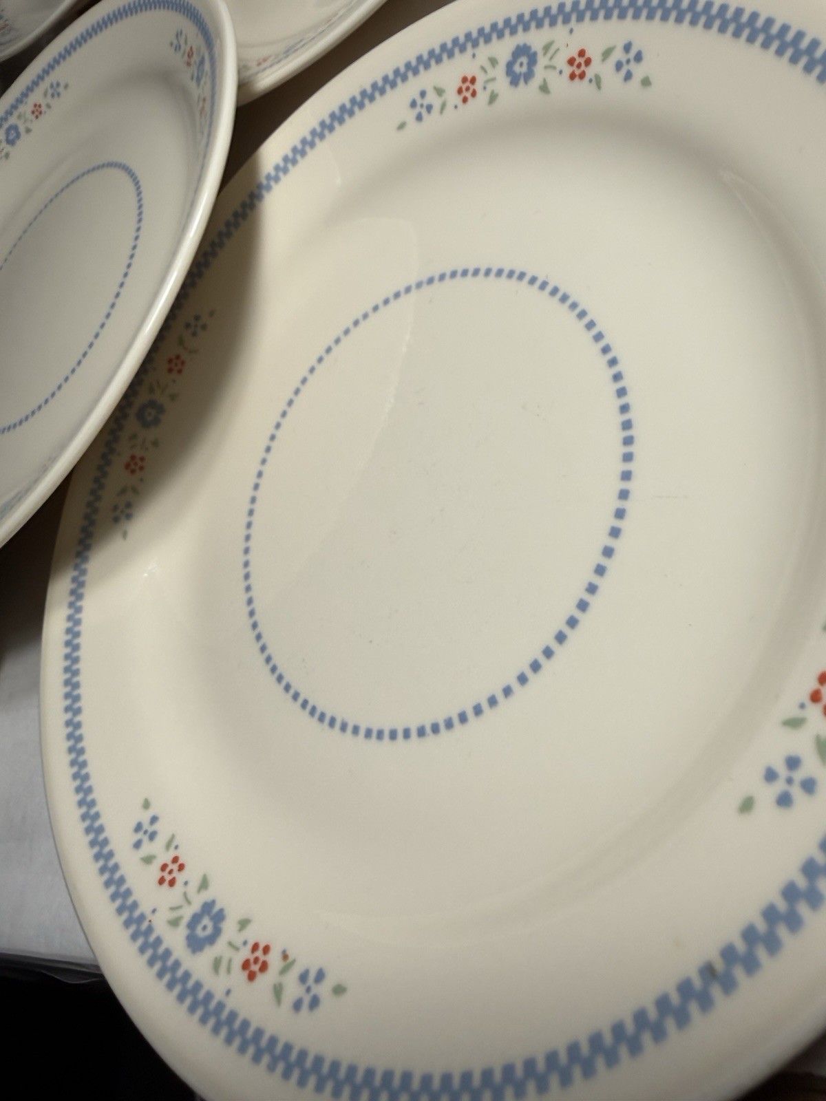 8 Vintage Corelle by Corning Granny Cottage Needlepoint 7.25″ Bread Plates