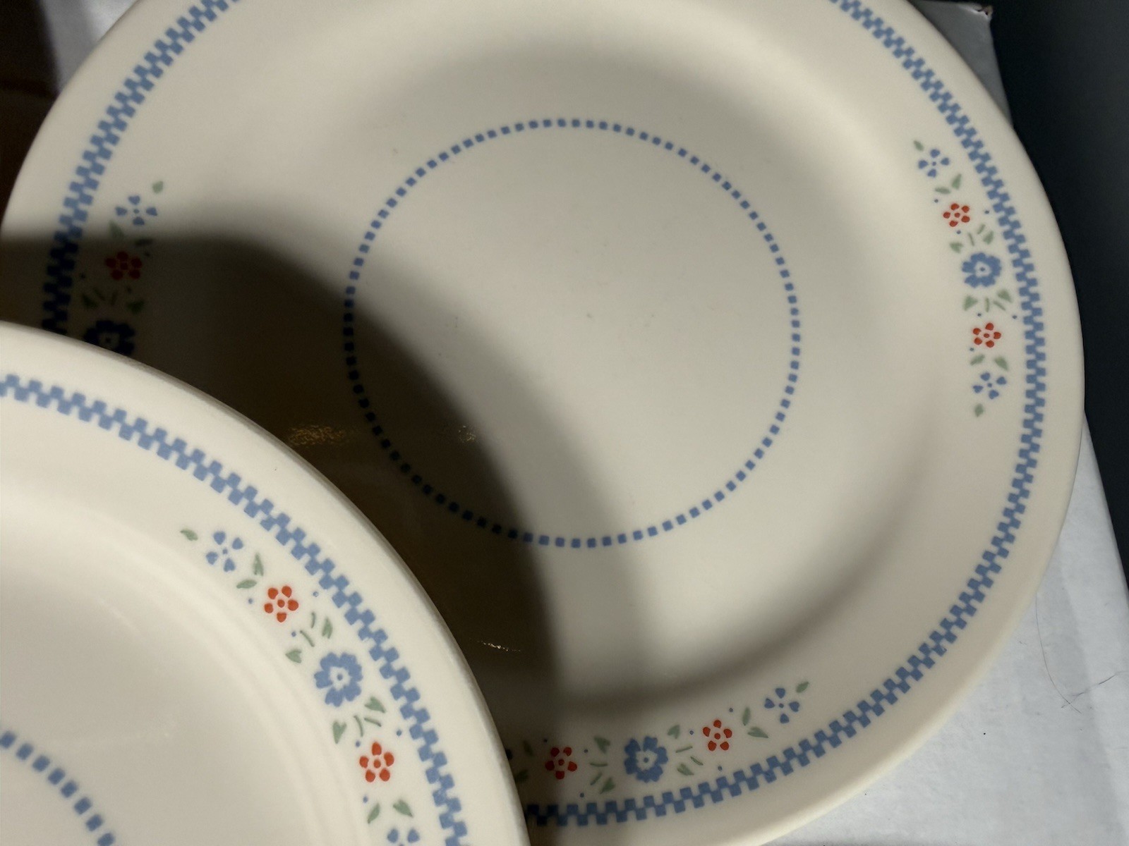 8 Vintage Corelle by Corning Granny Cottage Needlepoint 7.25″ Bread Plates
