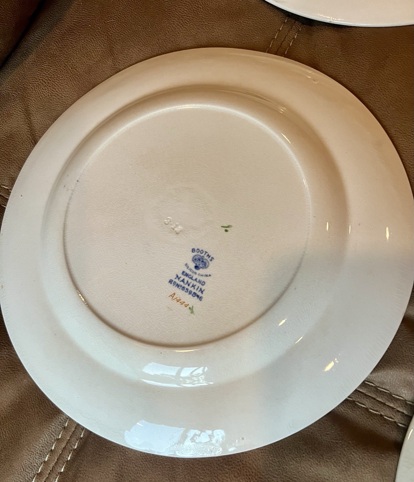 Vintage Set of 5 Pristine Booths Nankin 9″ Luncheon Plates w/ Basket Image