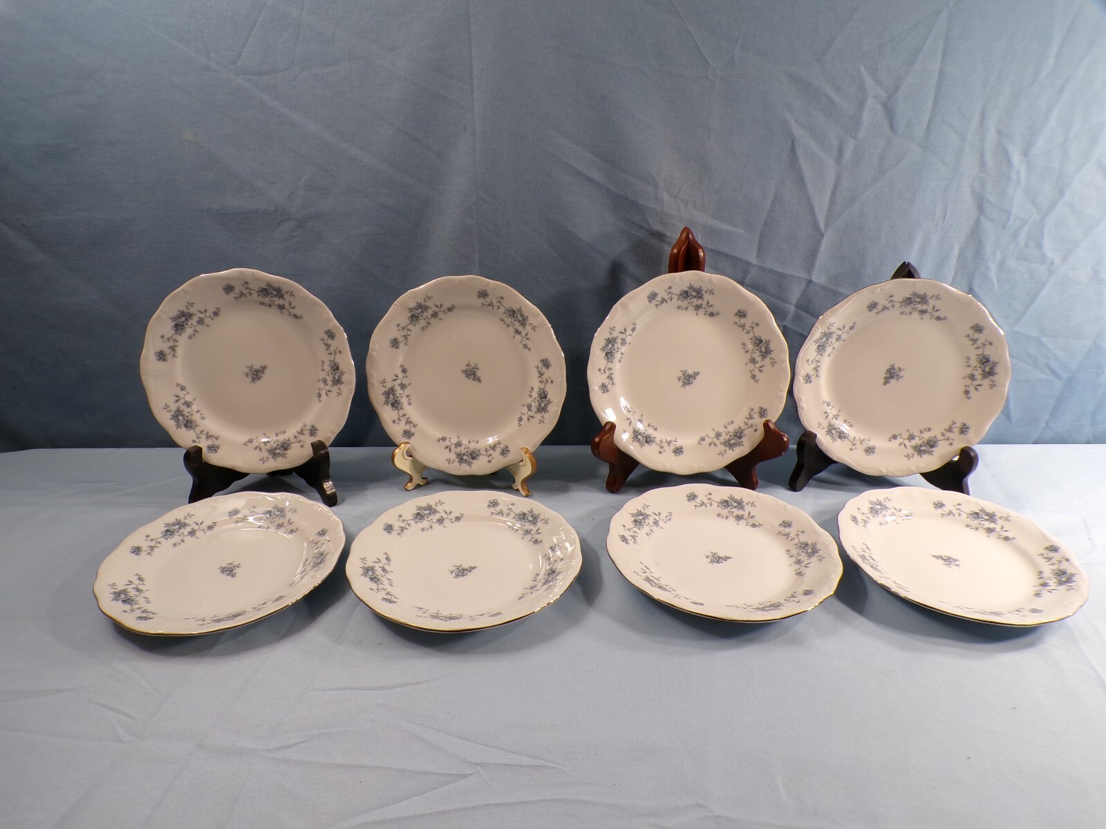 Set of 8 Johann Haviland Blue Garland Traditions Bread & Butter Plates 6 1/4″
