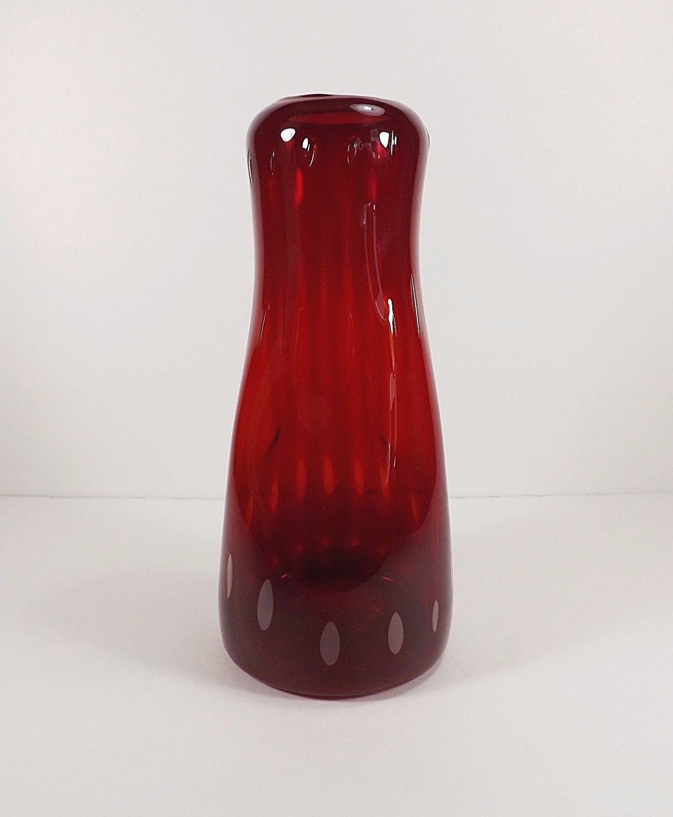 FREE FORM HAND BLOWN 9 1/2″ CONTROLLED BUBBLE PINCHED SIDES RUBY VASE BLENKO?