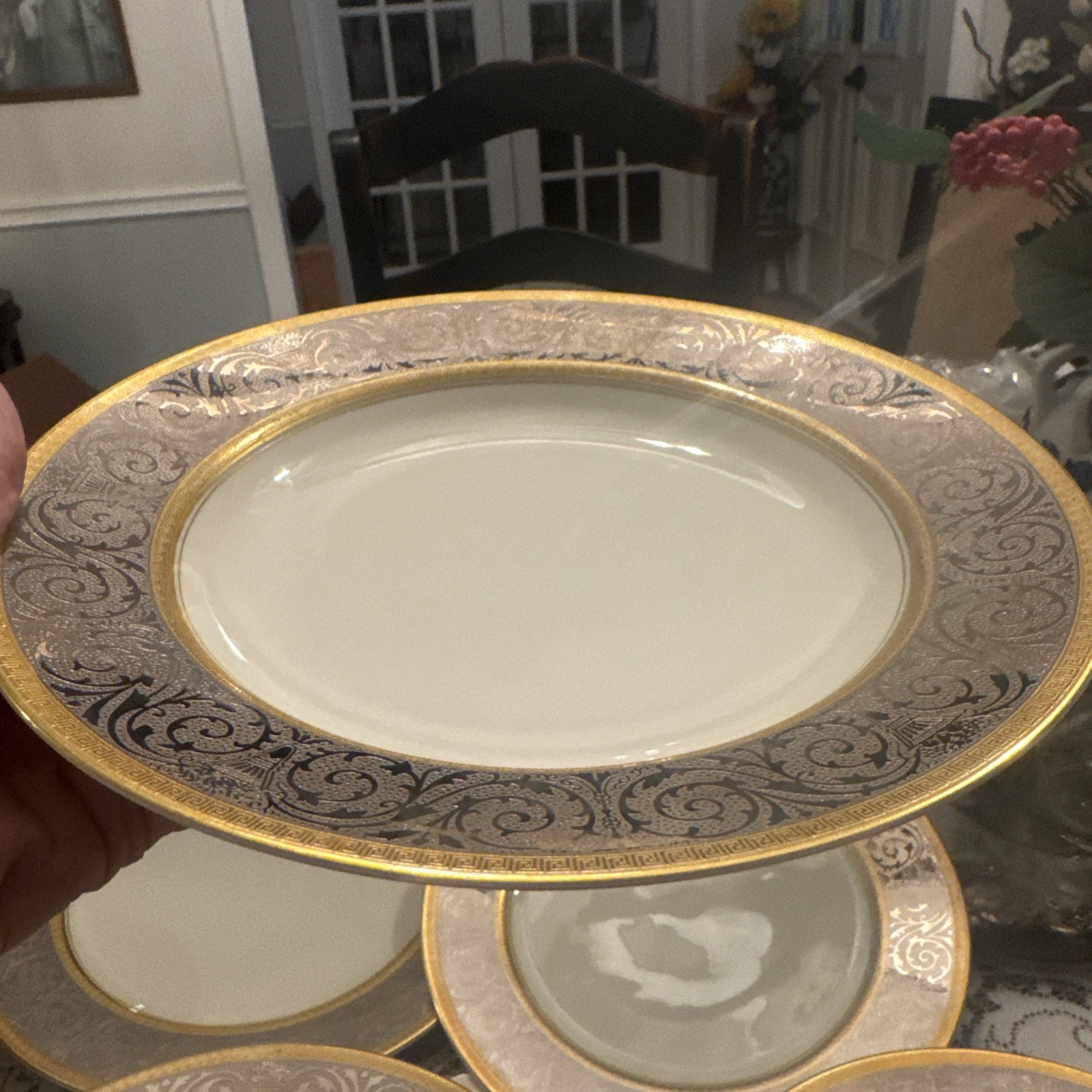Thomas Bavaria Rosenthal Germany 09296 Gold & Platinum Scroll 6 Pc China Set