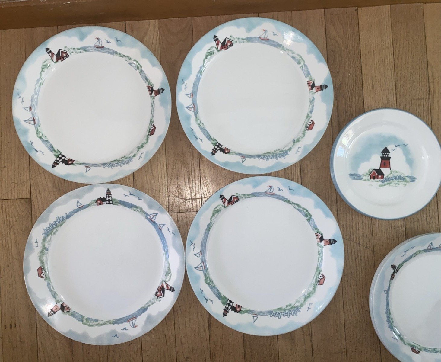 12 Corelle Outer Banks Lighthouse 4 Dinner, 4 Luncheon, 4 Bread/Dessert Plates