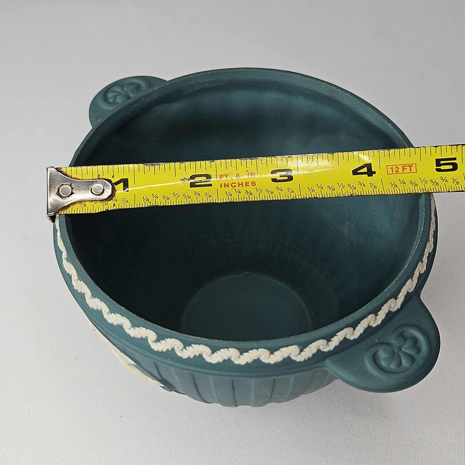 4.5″ Wedgwood Jasperware Spruce Green Handled Bowl – Cherubs & Bacchus – 1997