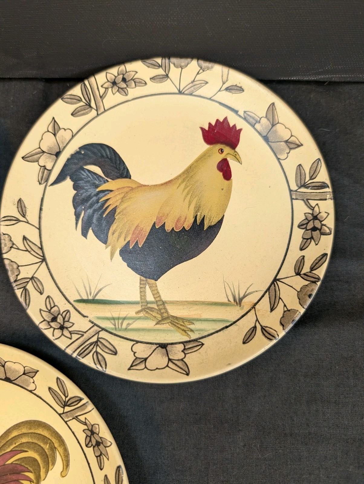 Set of 3 Vintage Rooster Decorative Wall Plates 6in