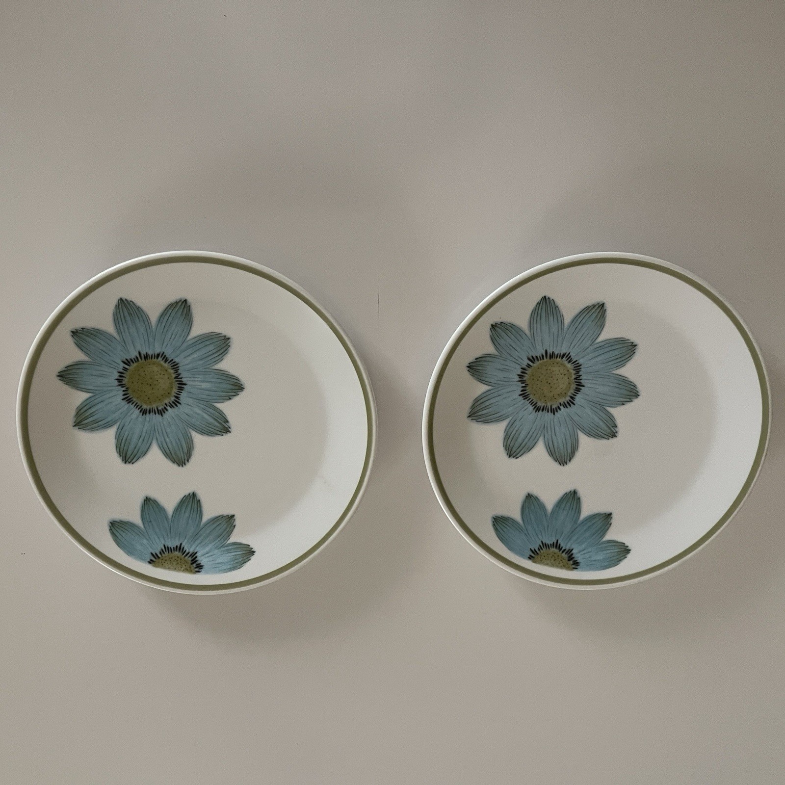 Up Sa Daisy Noritake Progression Japan Bread Butter Plates 6 3/8″ Set of Two