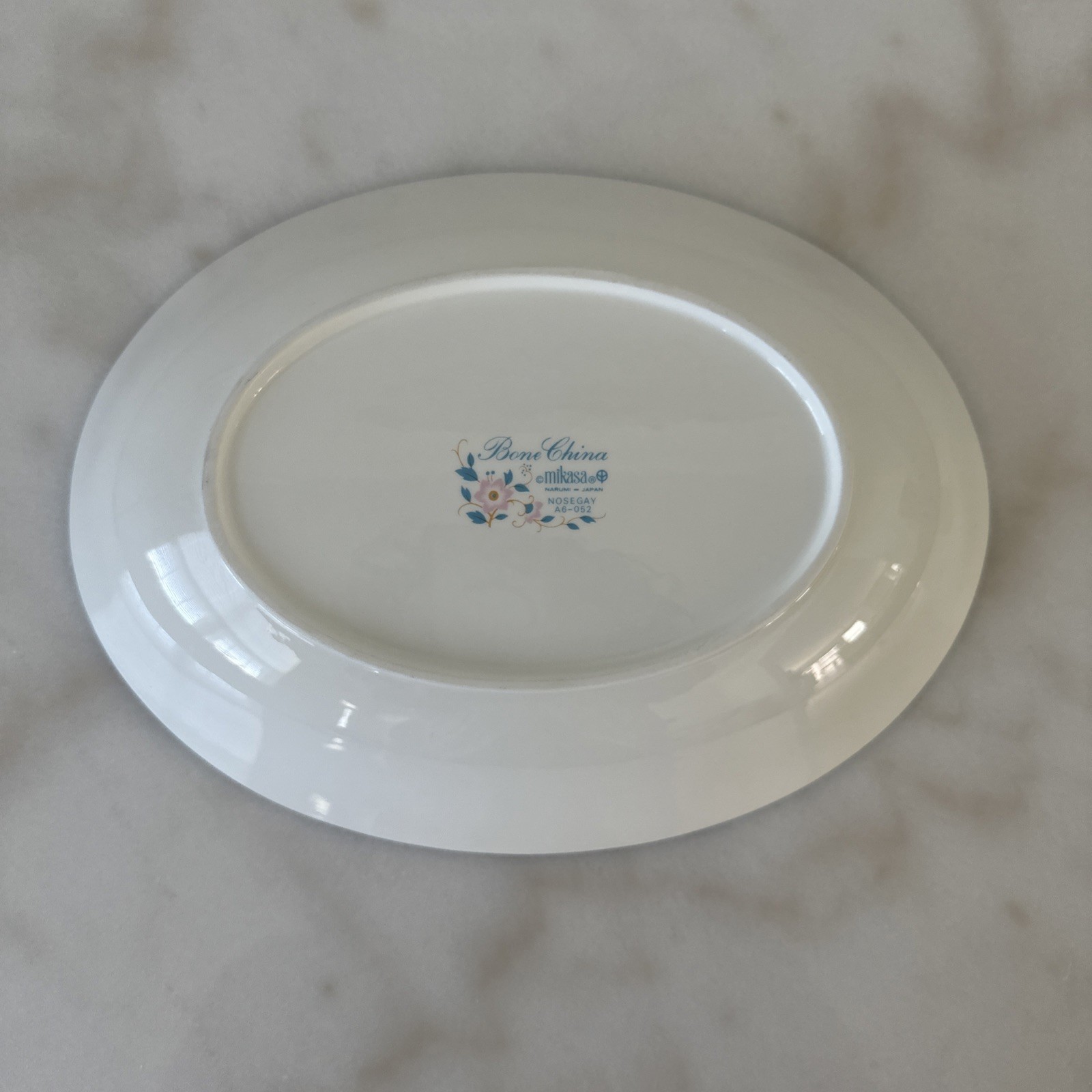 Mikasa NOSEGAY OVAL SERVING BOWL Bone China A6052 GREAT CONDITION “10 5/8 In.