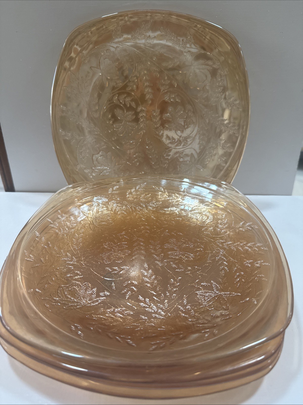 Jeannette Glass Floragold “Louisa” Iridescent Dessert Plates /bowl MCM Marigold