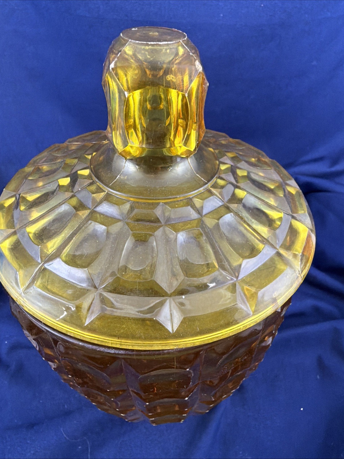 Rageline Yellow Pattern Plastic Candy Dish with lid: Vintage Style Server 8.5″