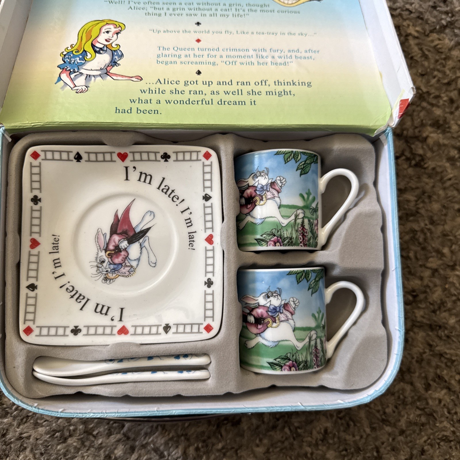 Paul Cardew Alice in Wonderland Tea Party Set Cups Saucers Spoon Lunchbox