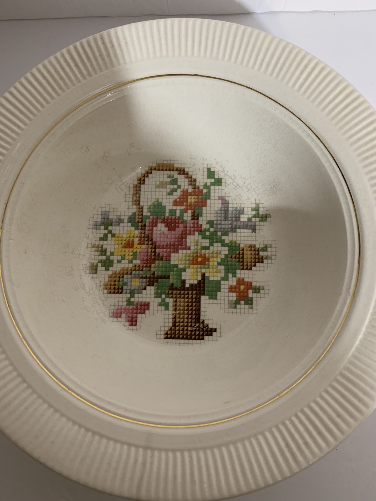 VICTORY SALEM CHINA VINTAGE 9” CERAMIC Serving Bowl FLORAL BASKET PP 23 K Rim