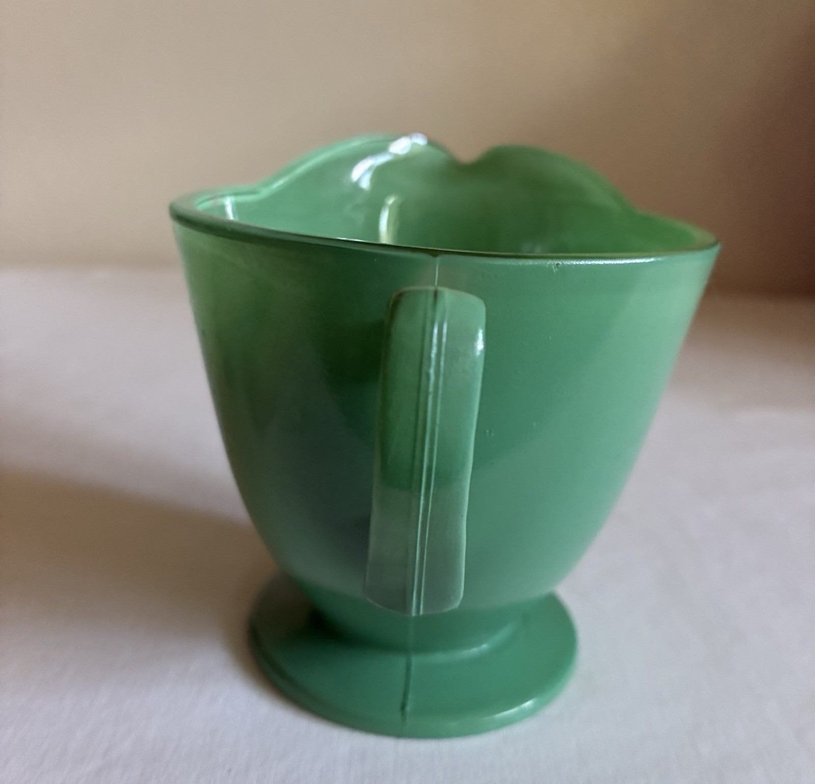Vintage Hazel Atlas Platonite Green Jadeite Style Milk Glass Creamer 1940’s