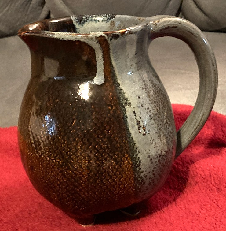VTG Artisan Pottery Stoneware Pitcher-Signed-6.25″H-Grey & Brown Drip Glaze-EUC