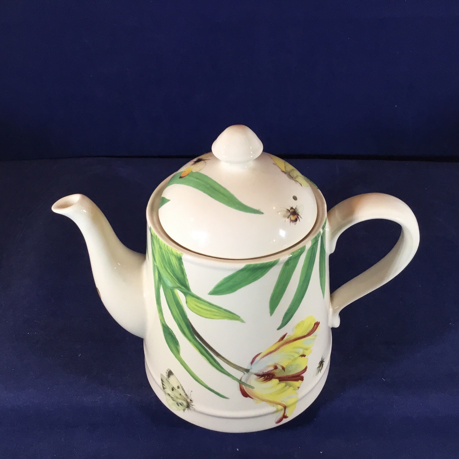 SPODE Porcelain ‘Floral Haven’ COFFEE or TEA POT w Butterflies Bees Model S3767