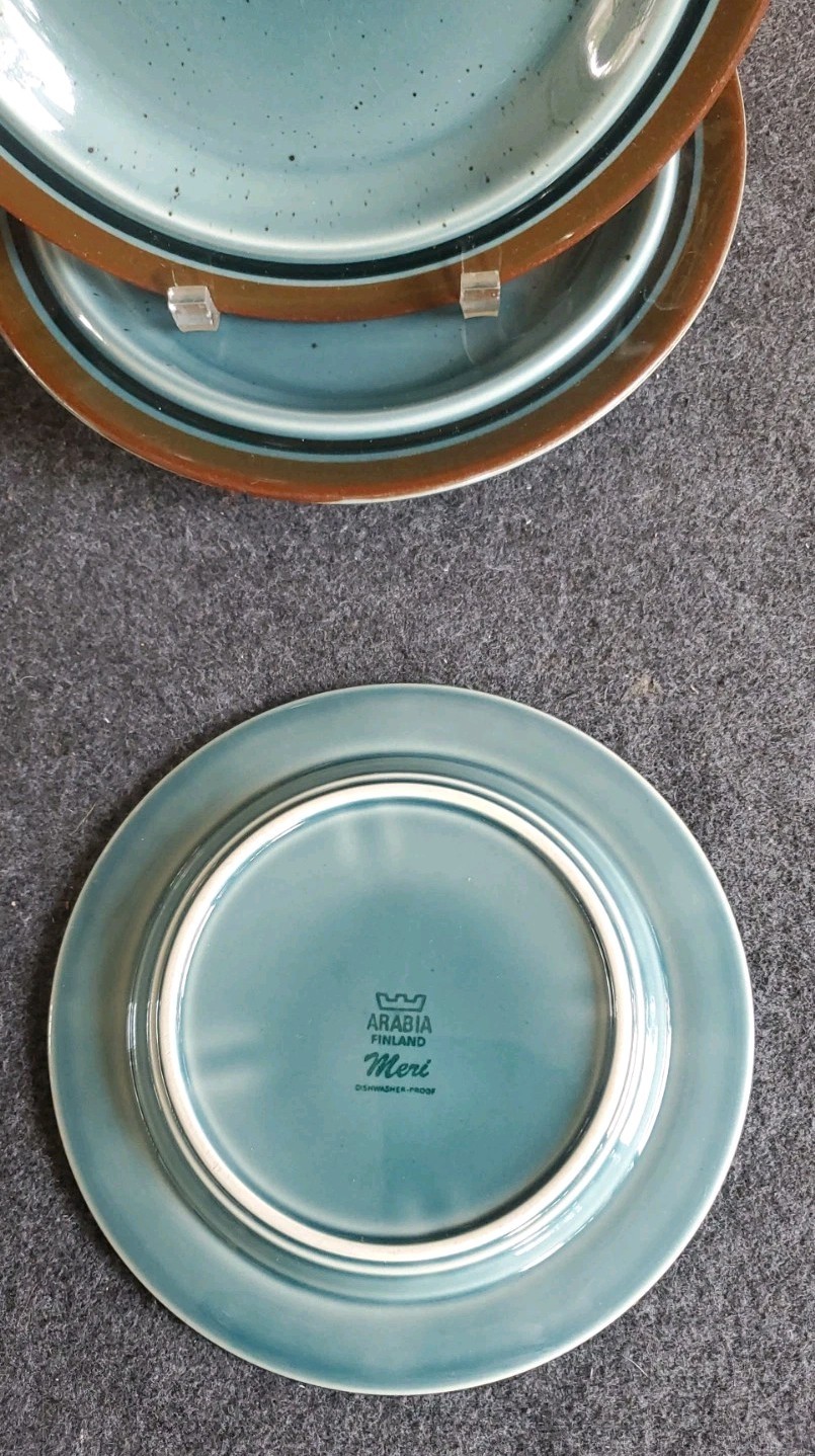 Arabia Finland Meri Blue (2) Dinner Plates 10-1/8in and (1) Salad Plate 8in