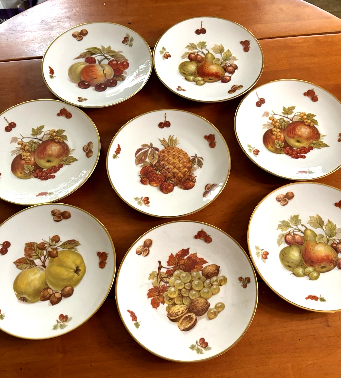 Vintage Set 8 Mitterteich Bavaria 7.5″ Porcelain Fruit Plates Gold Rim – Germany