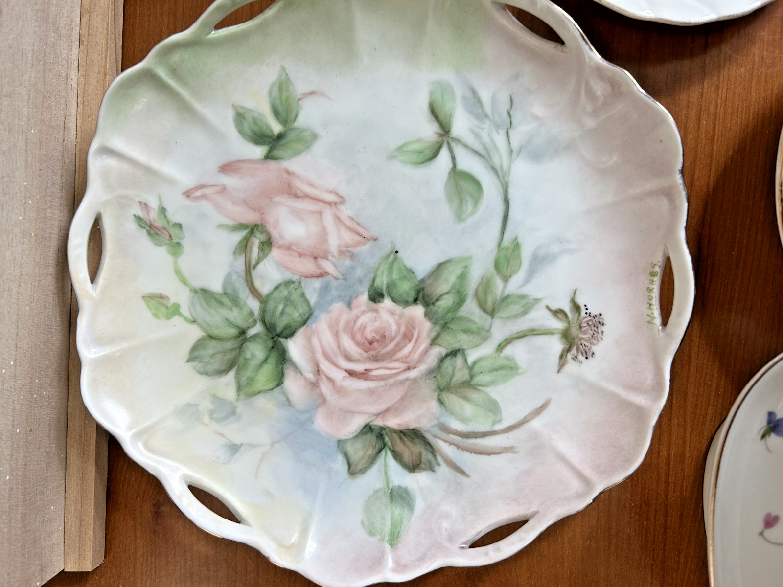 Lot of 7 Vintage Floral Variety Cottage Core Wall Plates & Small Decor Items
