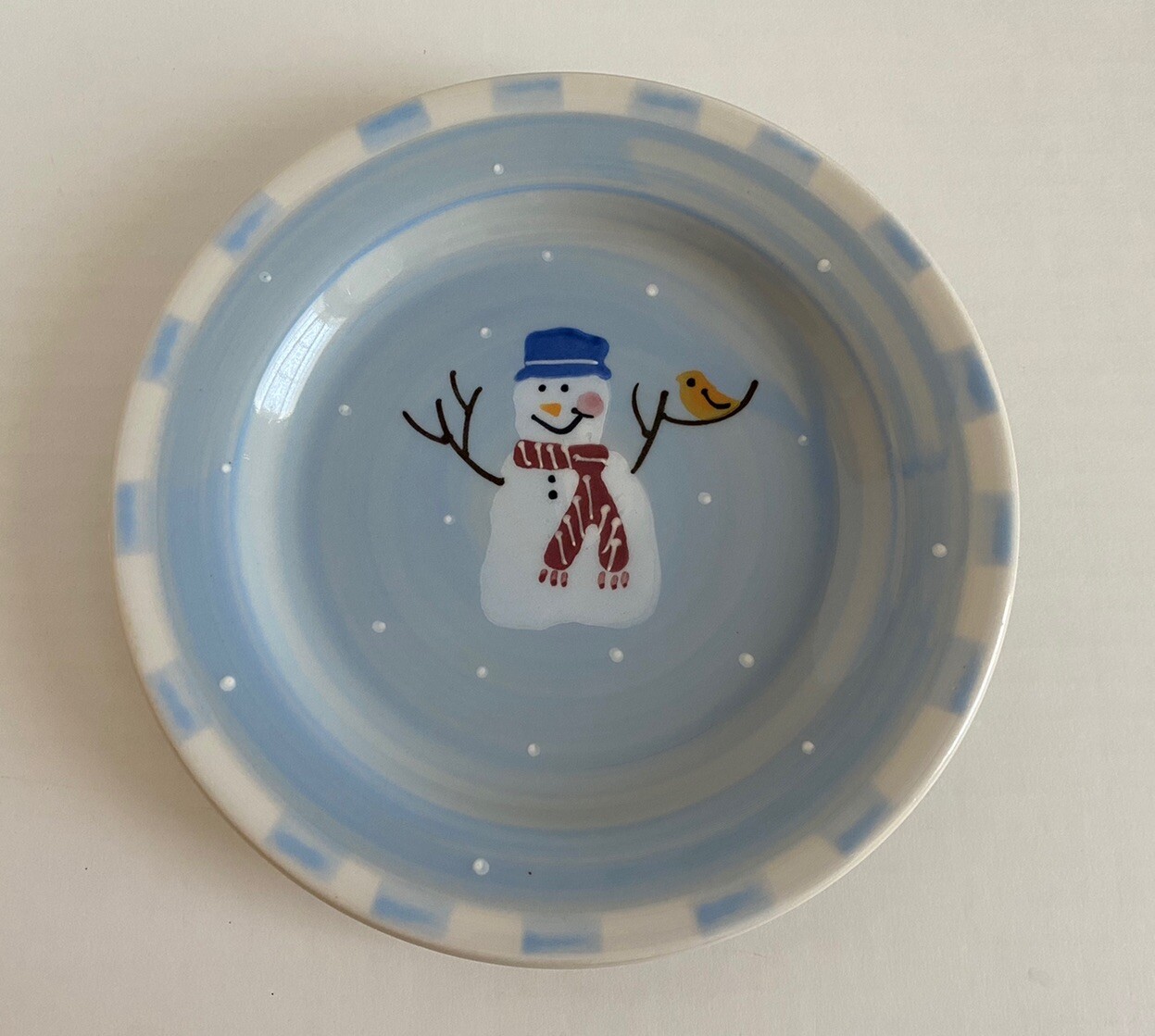 Hartstone Pottery Snow People 7 7/8″ Salad Luncheon Dessert Plates Snowman Bird