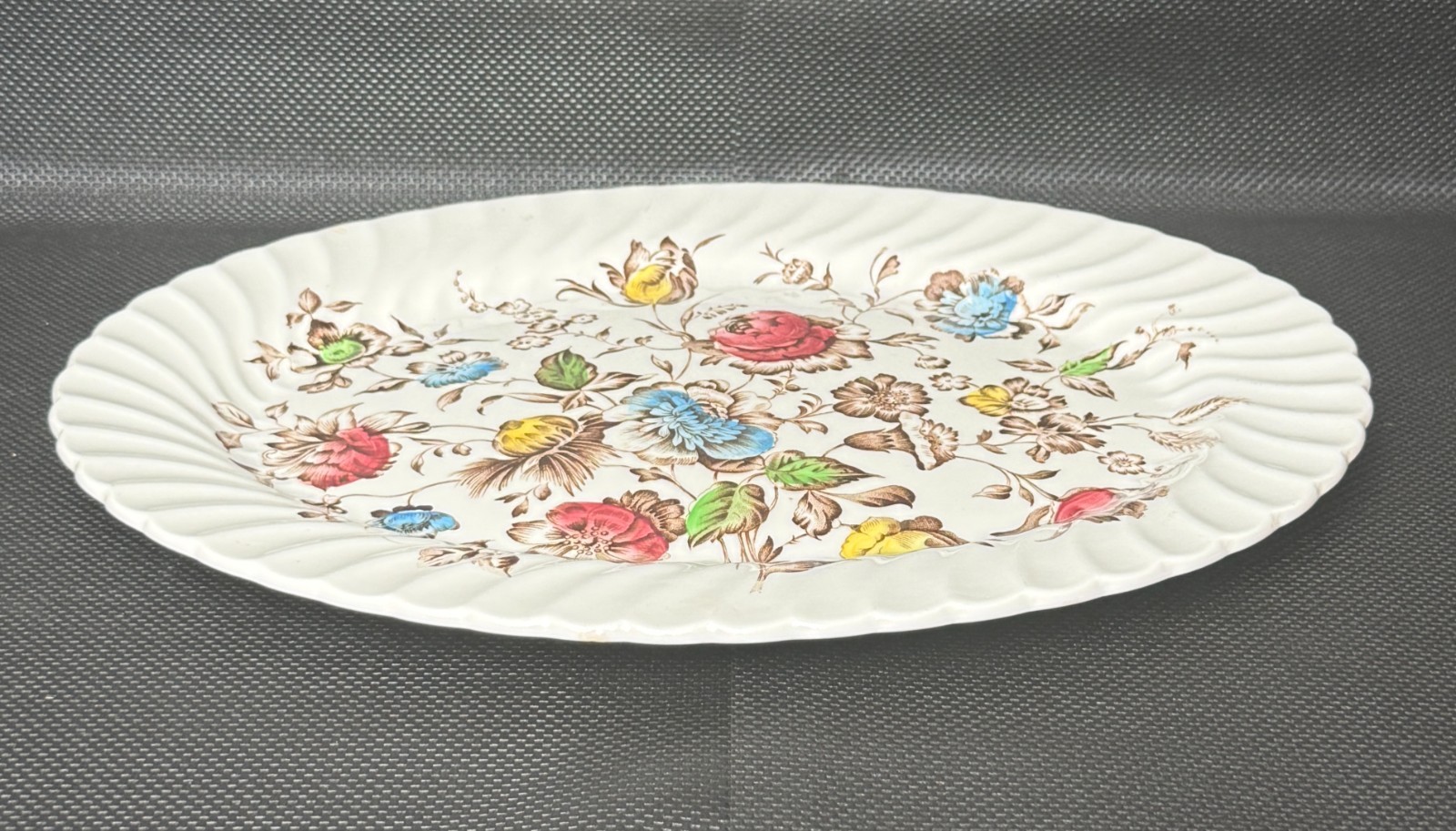 Johnson Brothers Staffordshire Bouquet 14″ Oval Serving Platter England Floral