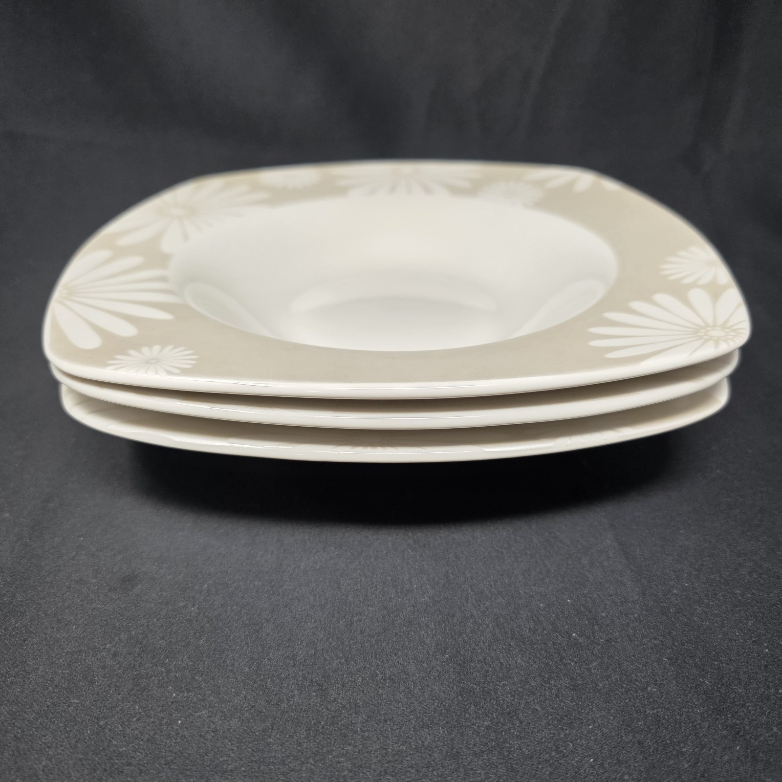222 Fifth Alice Platinum Soup Bowls 8.75” Square Daisy Flower Design Set of 3