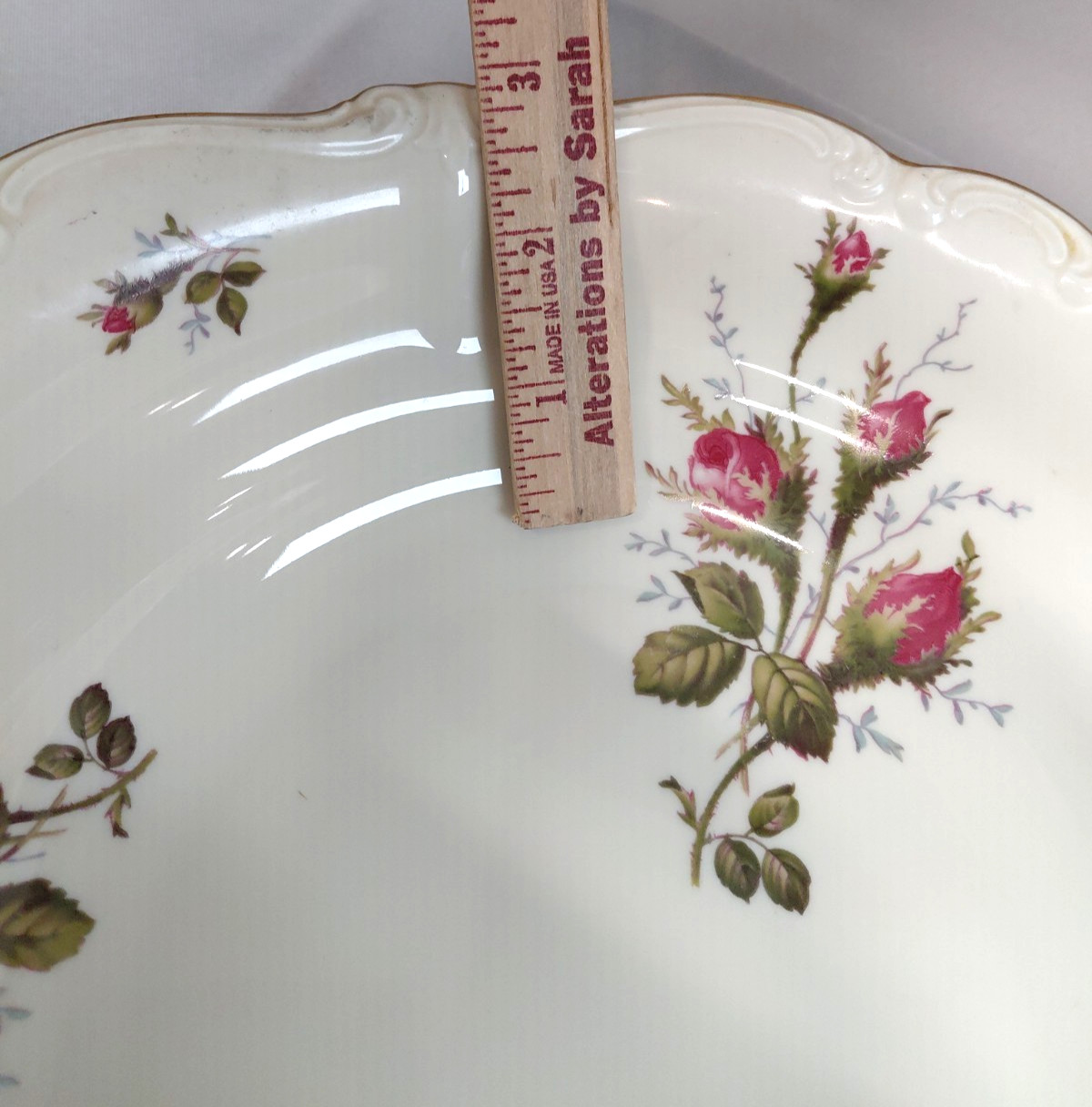 Rosenthal Moss Rose Pompadour 11 Inch Round Vegetable Bowl