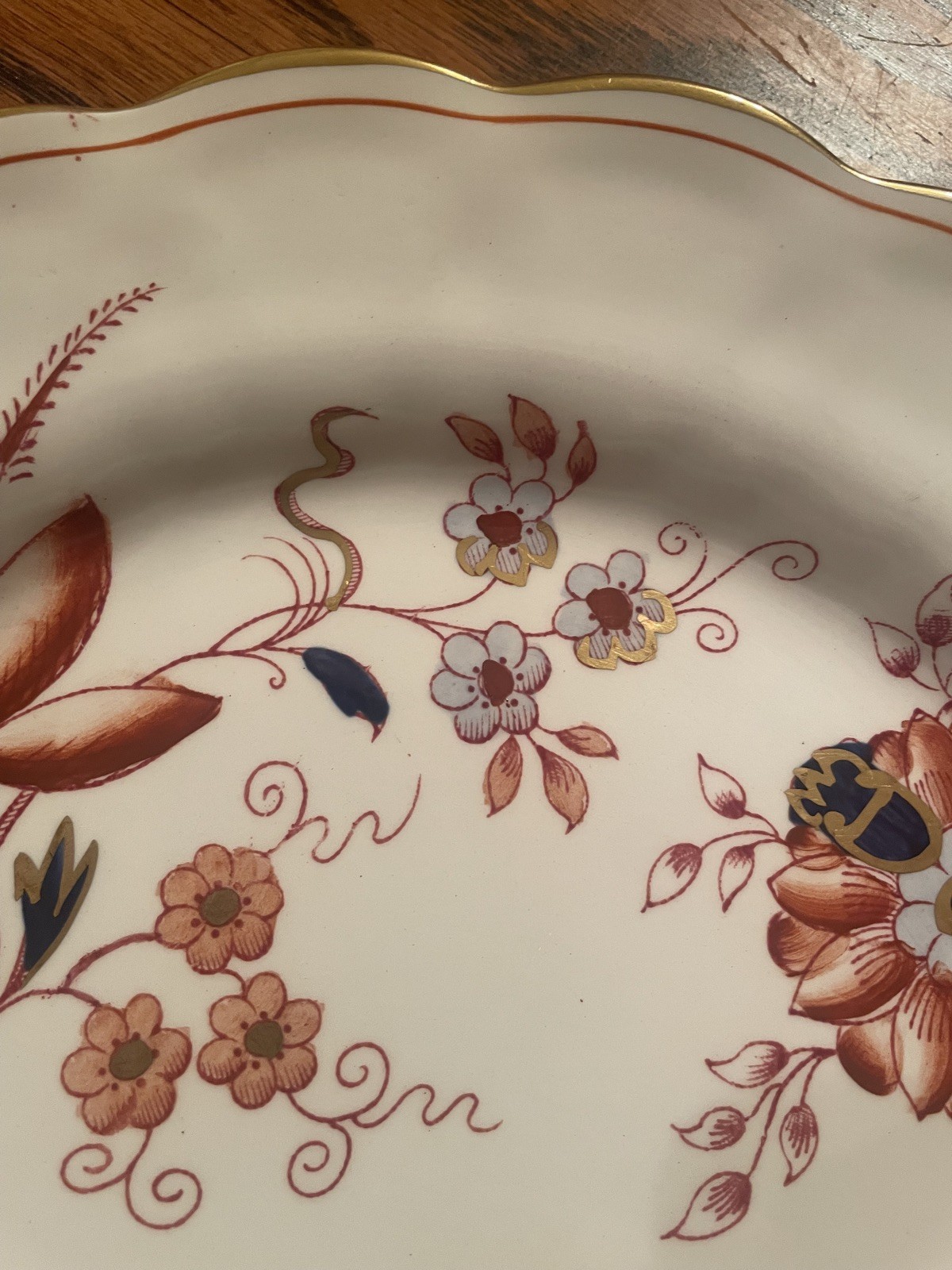 Fresian Imari Dinner Plate England Diameter 10 1/2 Inches Vintage 1920s