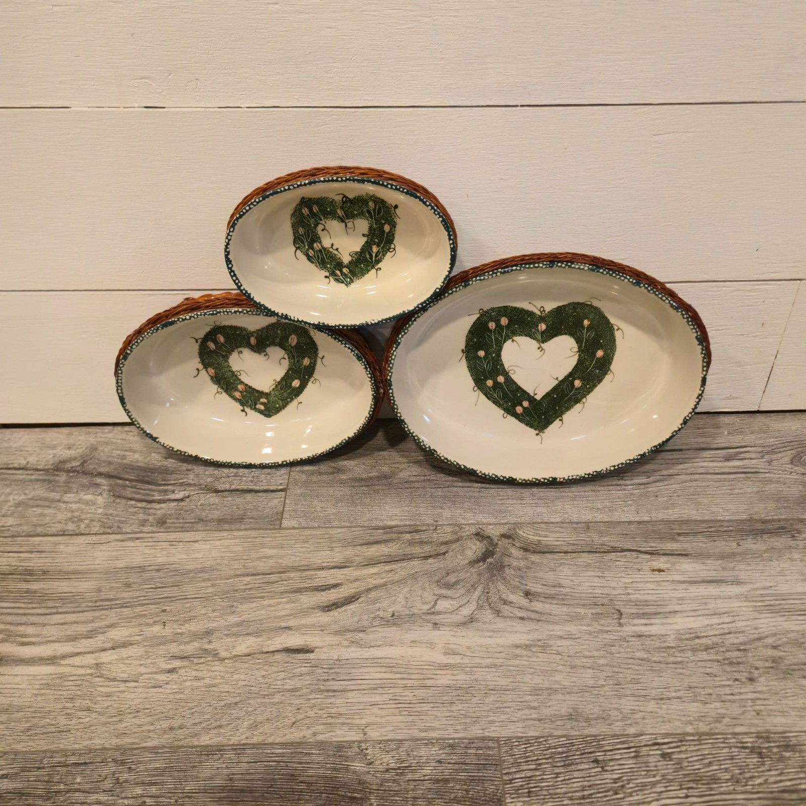 Vintage Stoneware Dishes bowls w/ wicker baskets Mossy Heart Floral art Nesting