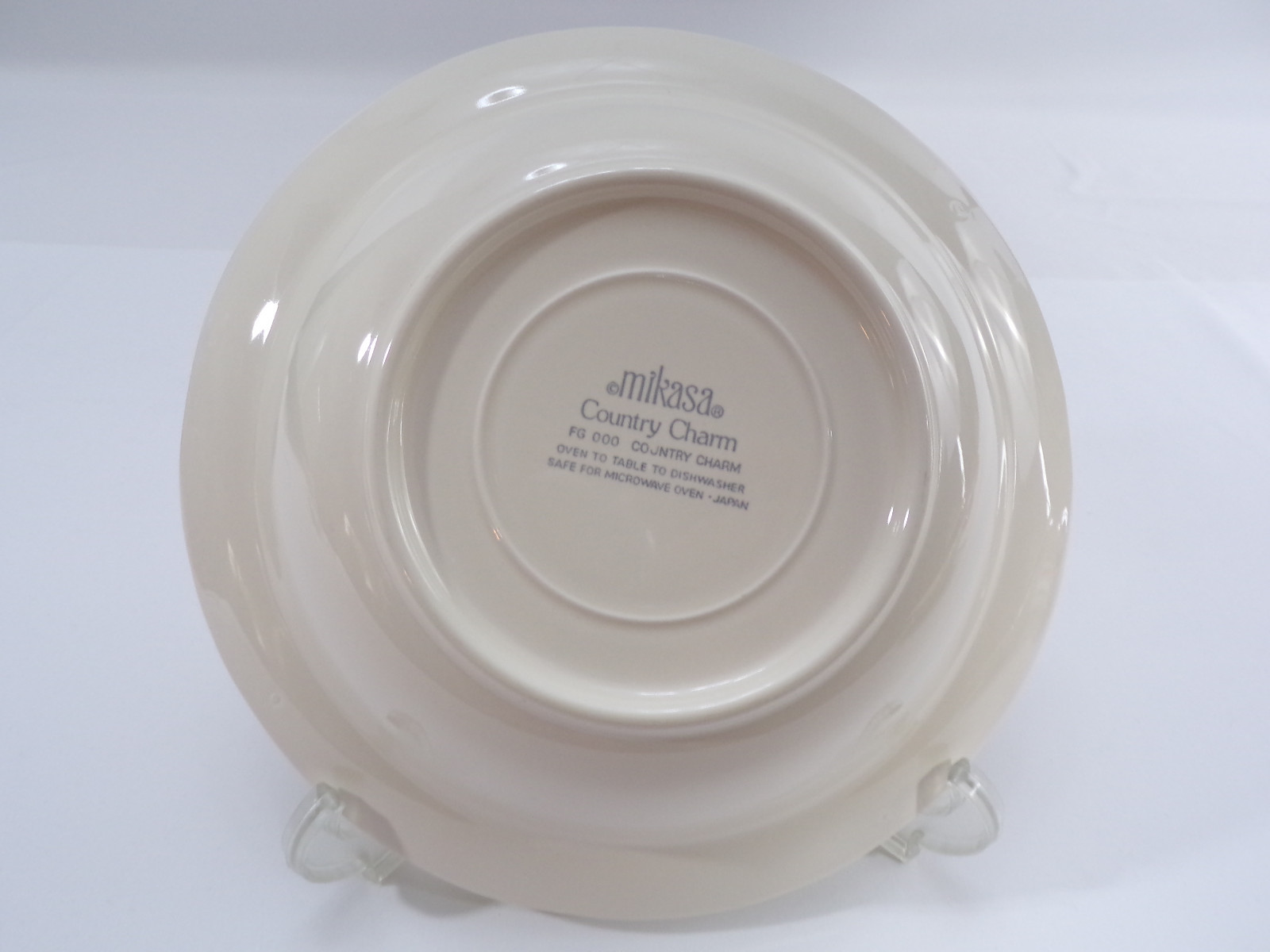 Mikasa Country Charm Large Serving Bowl Japan Beige Gold Scallop Edged FG000 b23