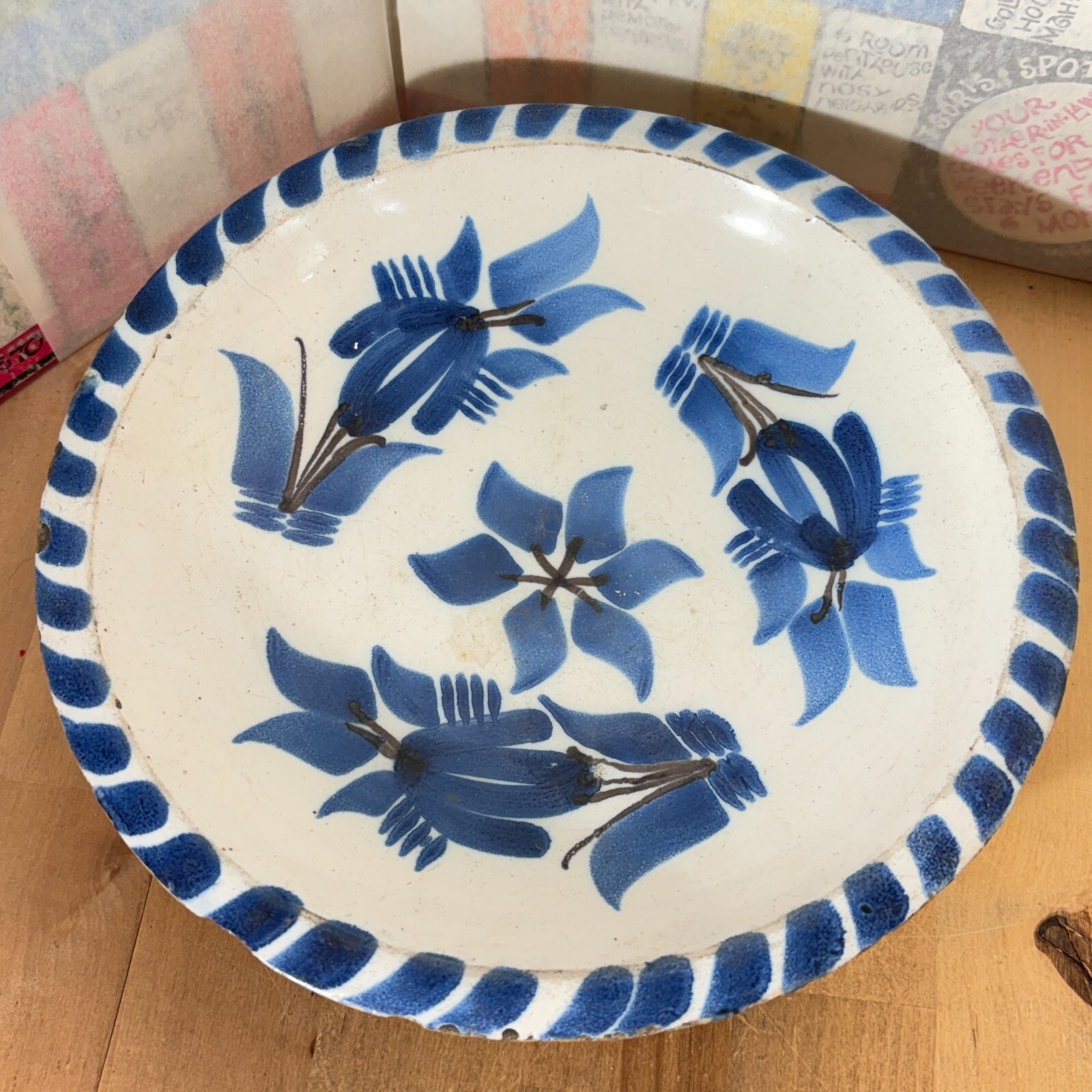 Vtg Blue and White Pottery Bowl, Hand Painted, 9.25″dia CHIPS ALONG RIM