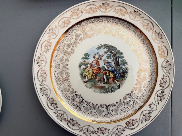 TAYLOR, SMITH & TAYLOR DINNERWARE PIECES