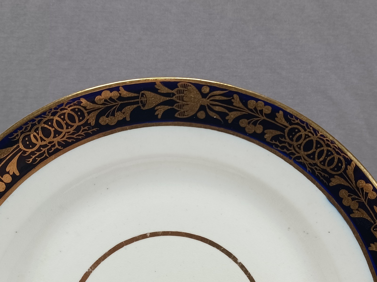 Chamberlain Worcester Gold Floral & Cobalt Border 9 1/8 Inch Plate C1800-1820 B