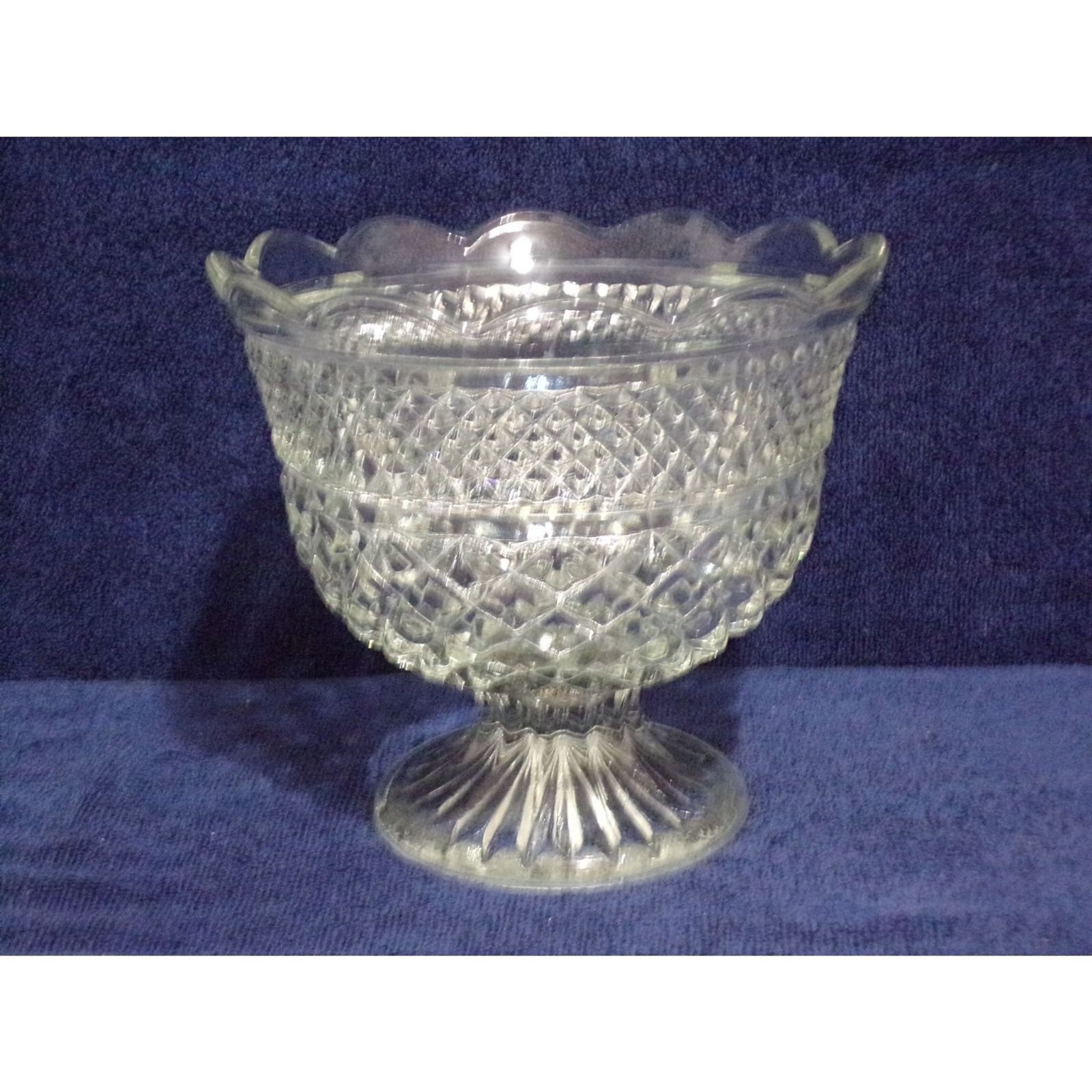 Vintage Anchor Hocking Wexfor Glass Serving Bowl Ruffled Edges Pedestal Diam Cut