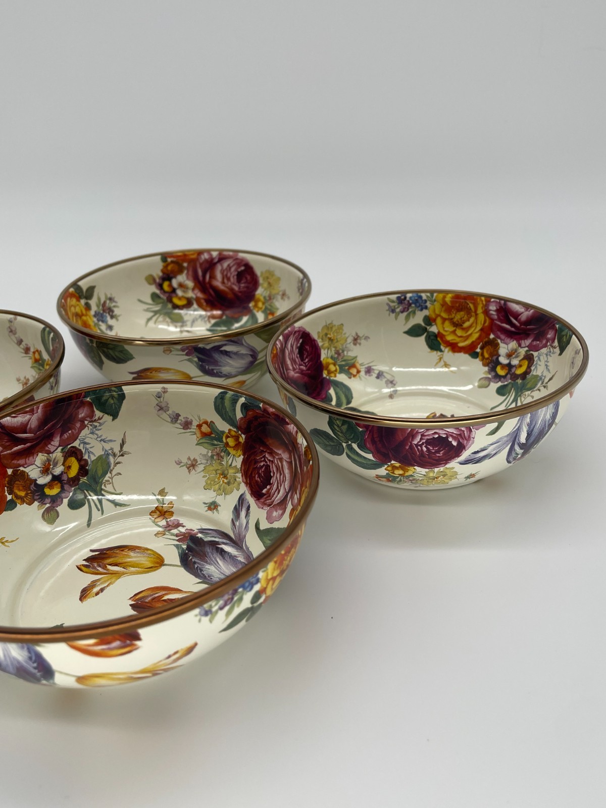 Mackenzie Childs White Flower Market Everyday Bowls Set of 4 UNUSED RARE!