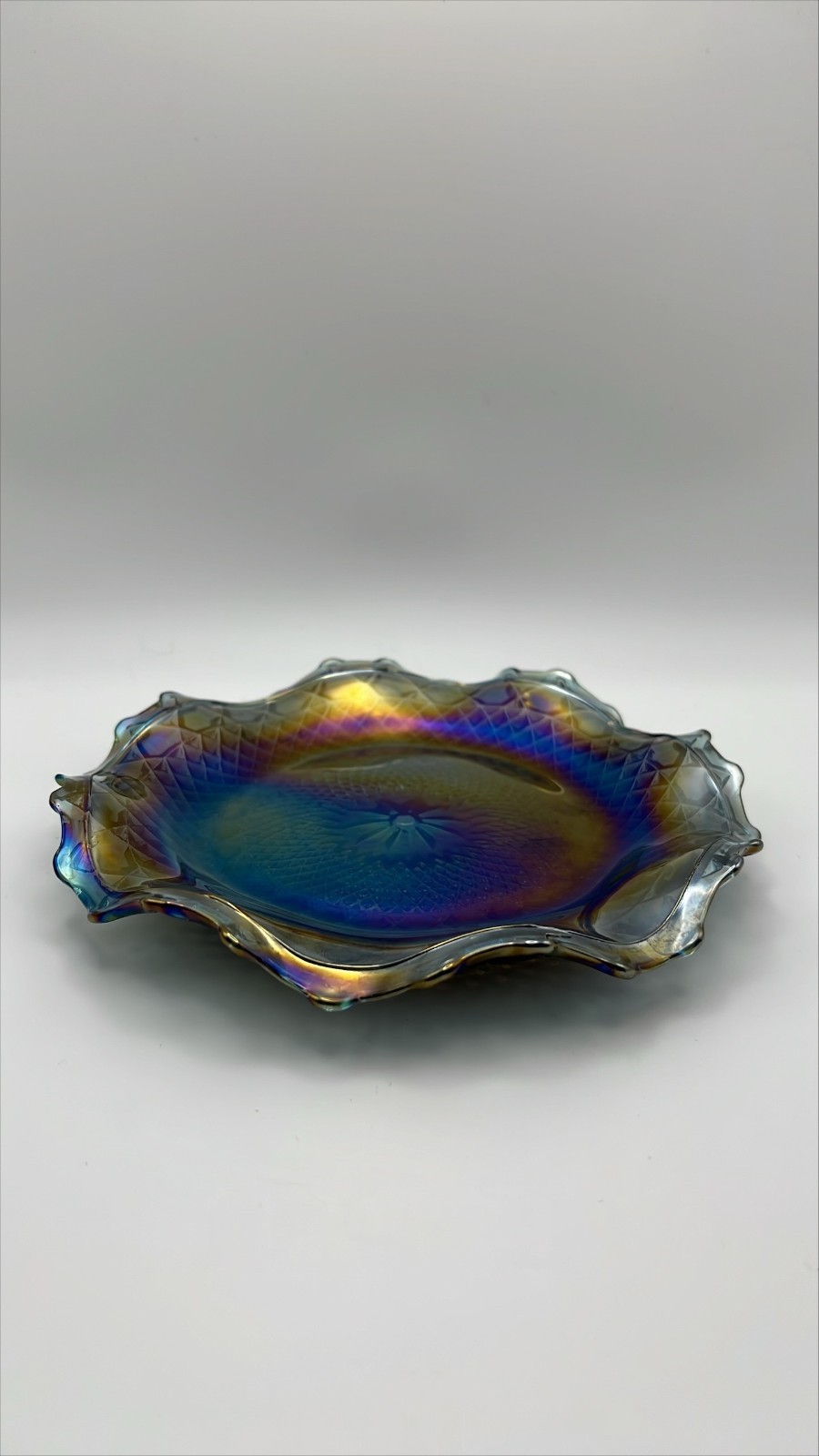 Vintage Indiana Glass Windsor Blue Carnival Glass 6.5″ Iridescent Plate Ruffled