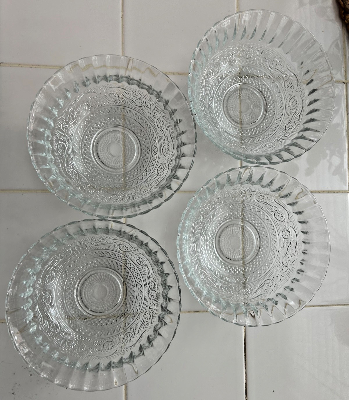 Set of 4 Vintage KIG Malaysia Fleur De Lis Round Glass Bowls 6 3/4″ Clear Glass