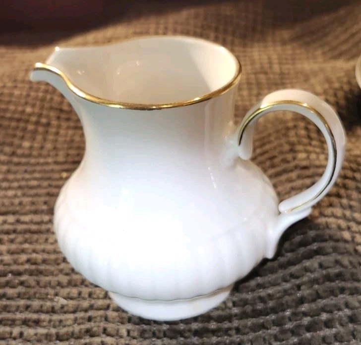 MITTERTEICH BAVARIA Gold Trimmed Porcelain Coffee Pot Sugar Creamer 3 Cups + Sc